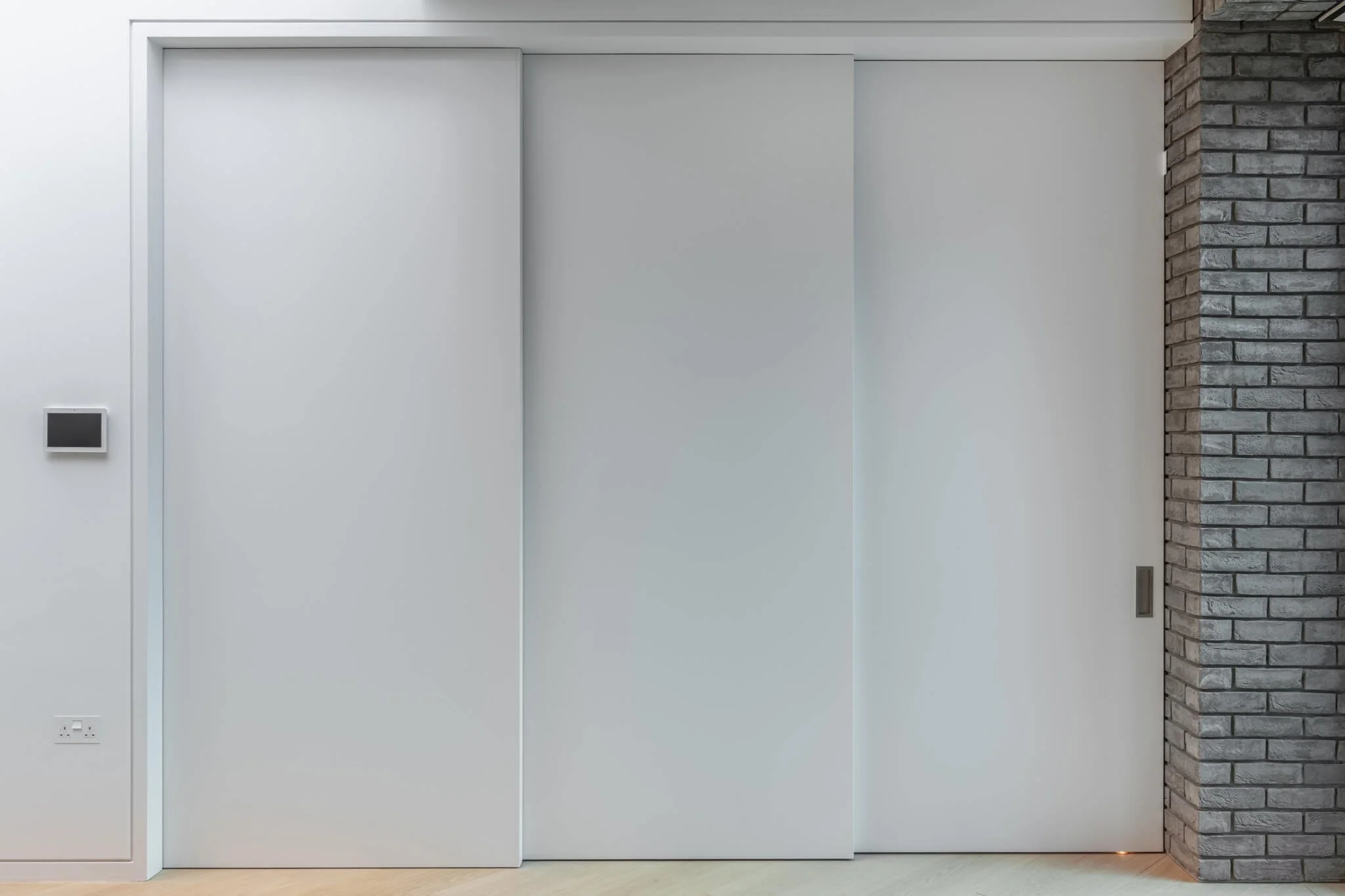 kitchen sliding door.jpg