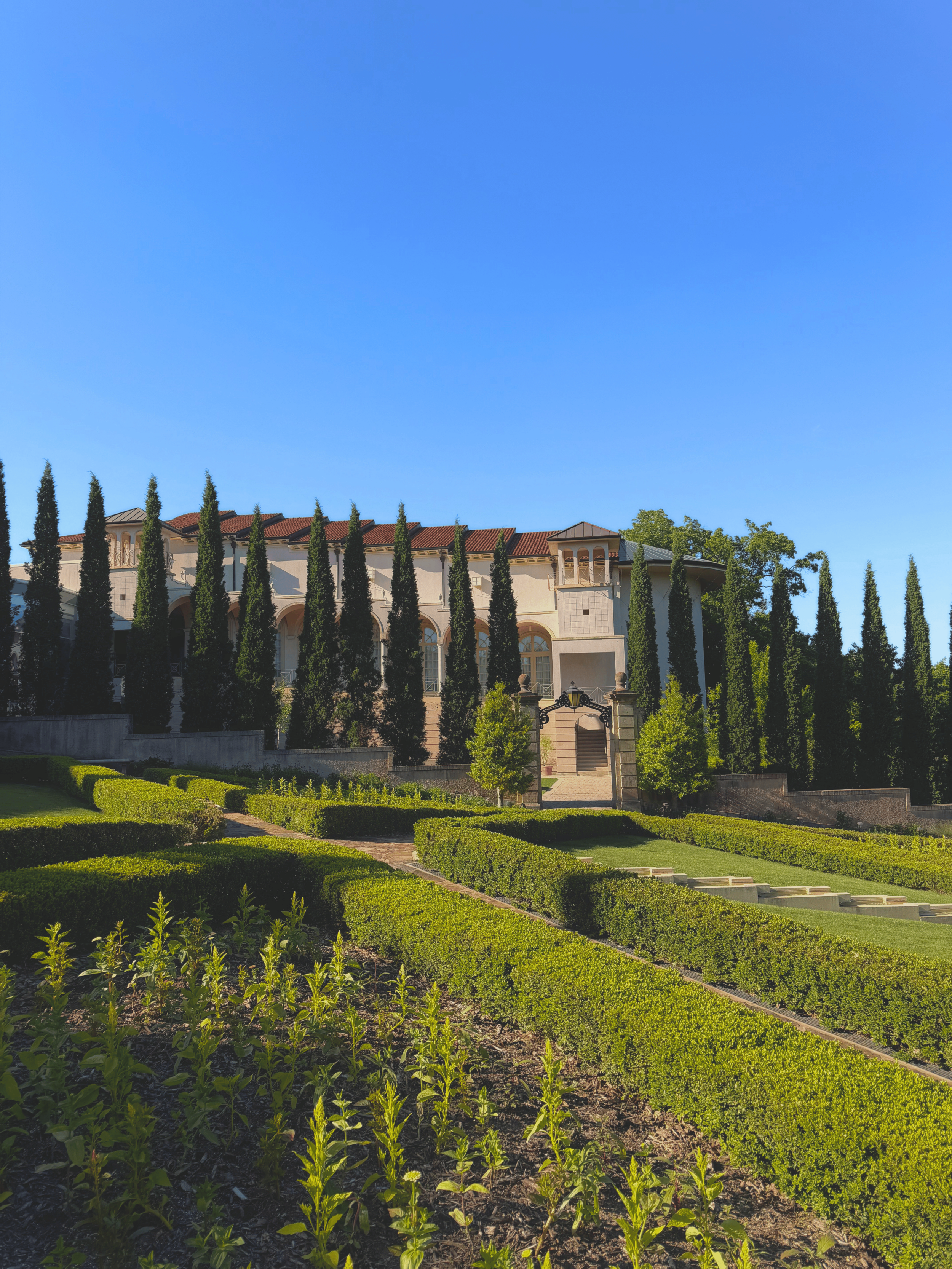 Mon Venue - edited.png