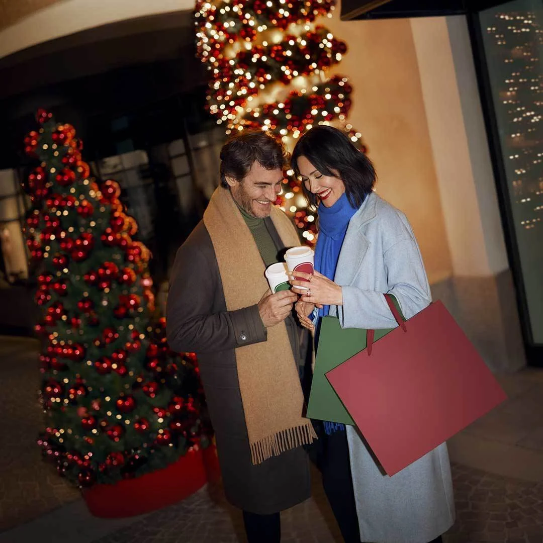 job~106691~couple-fb-shopping-centre_no-logo_web_square_540x540px_2x.jpg