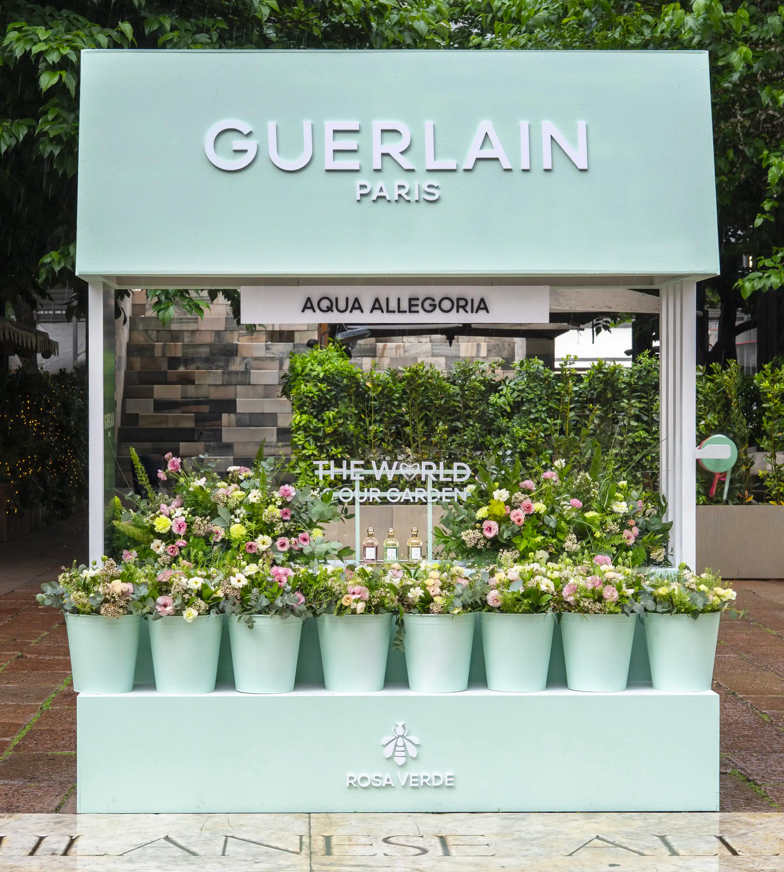 chiosco-floreale-guerlain-aqua-allegoria-milano.png