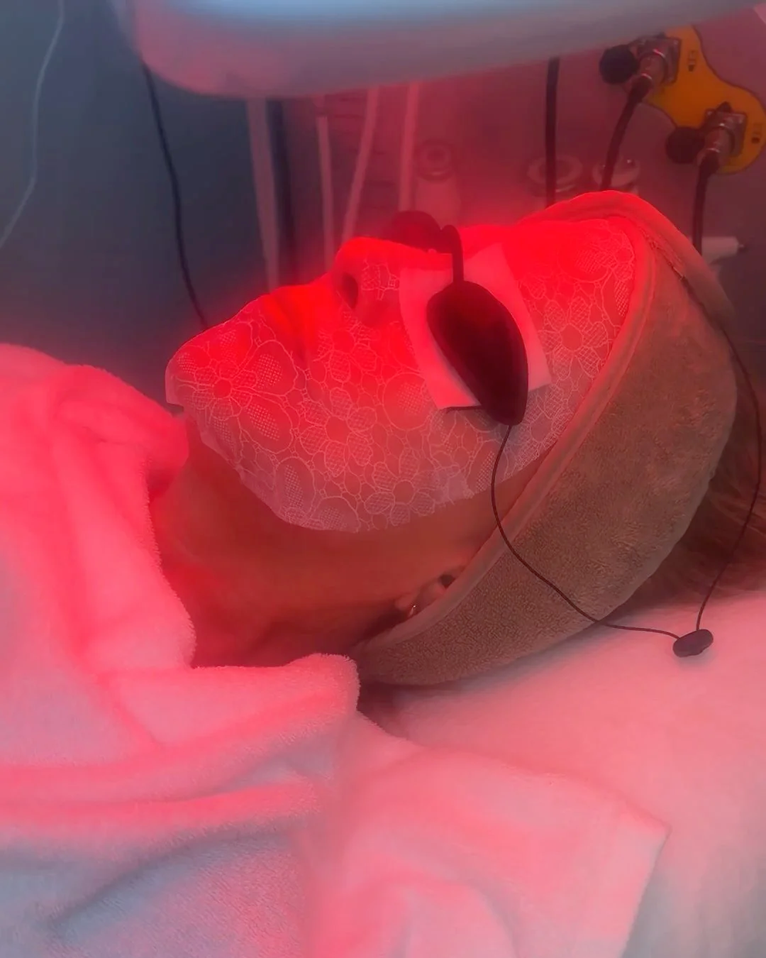 Facial with Red Light &amp; Oxygen