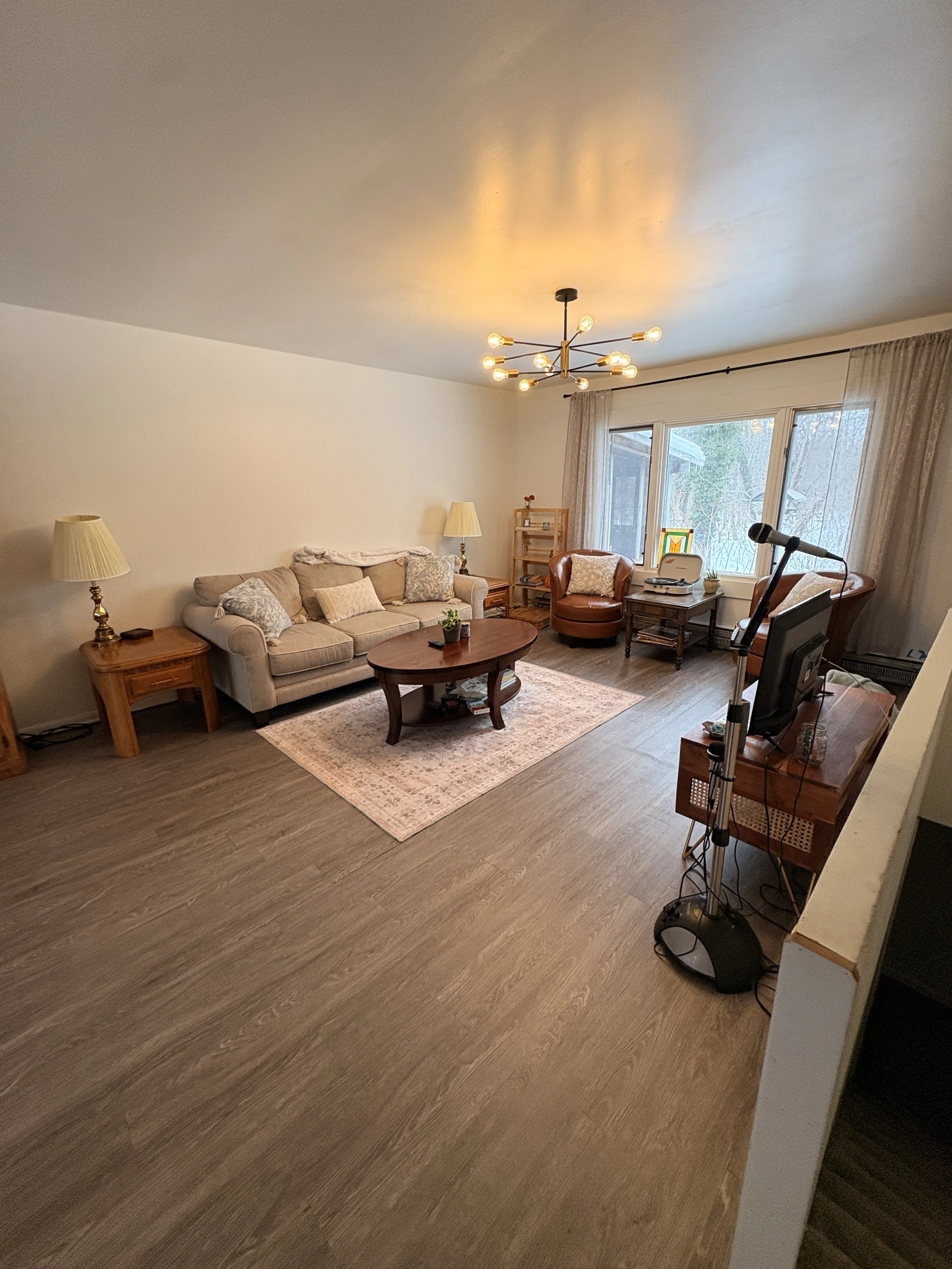  co-living living room in allendale, michigan 