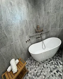 Spa-style bathroom deep clean in Southwest Florida