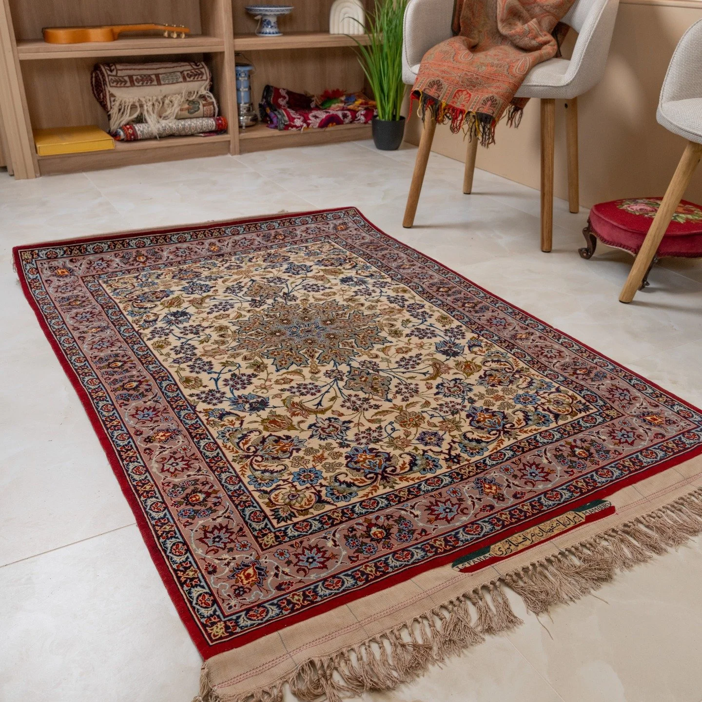 Isfahan rug with famous signature 

#rug #persianrug #eastcote #london #culture