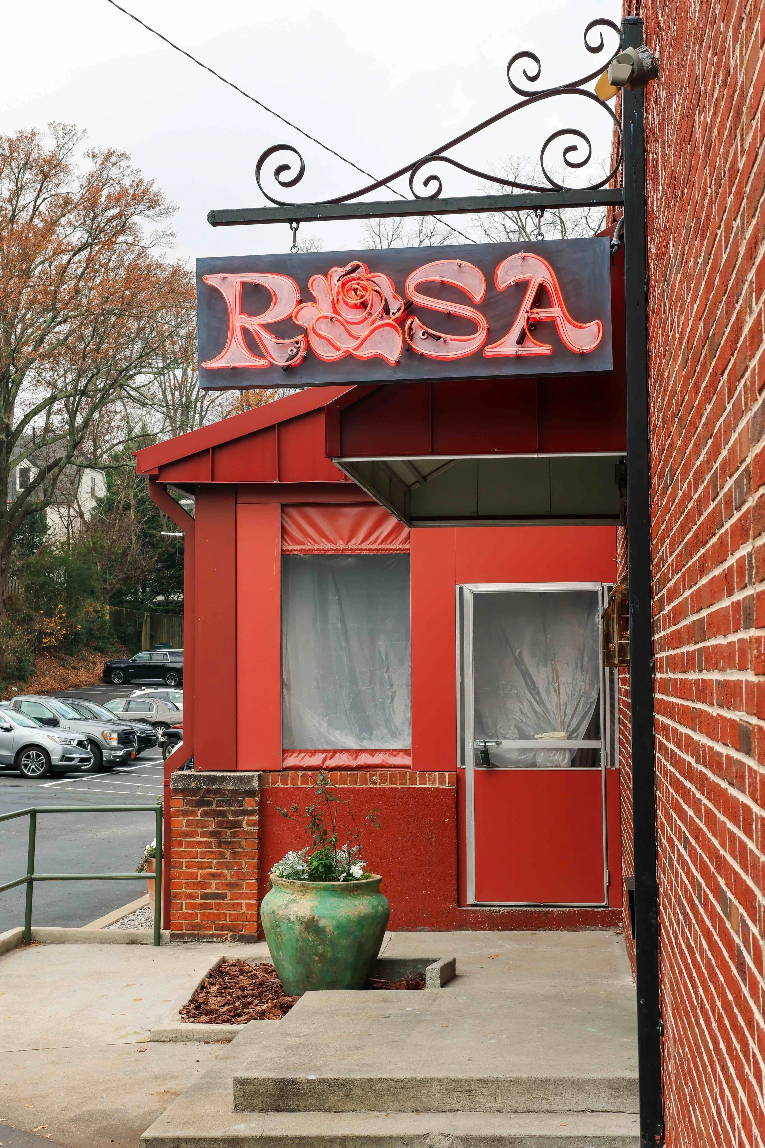 67c65da0742062a1d0e9a781_24_1218_VHD_Rosa's_3610.jpeg