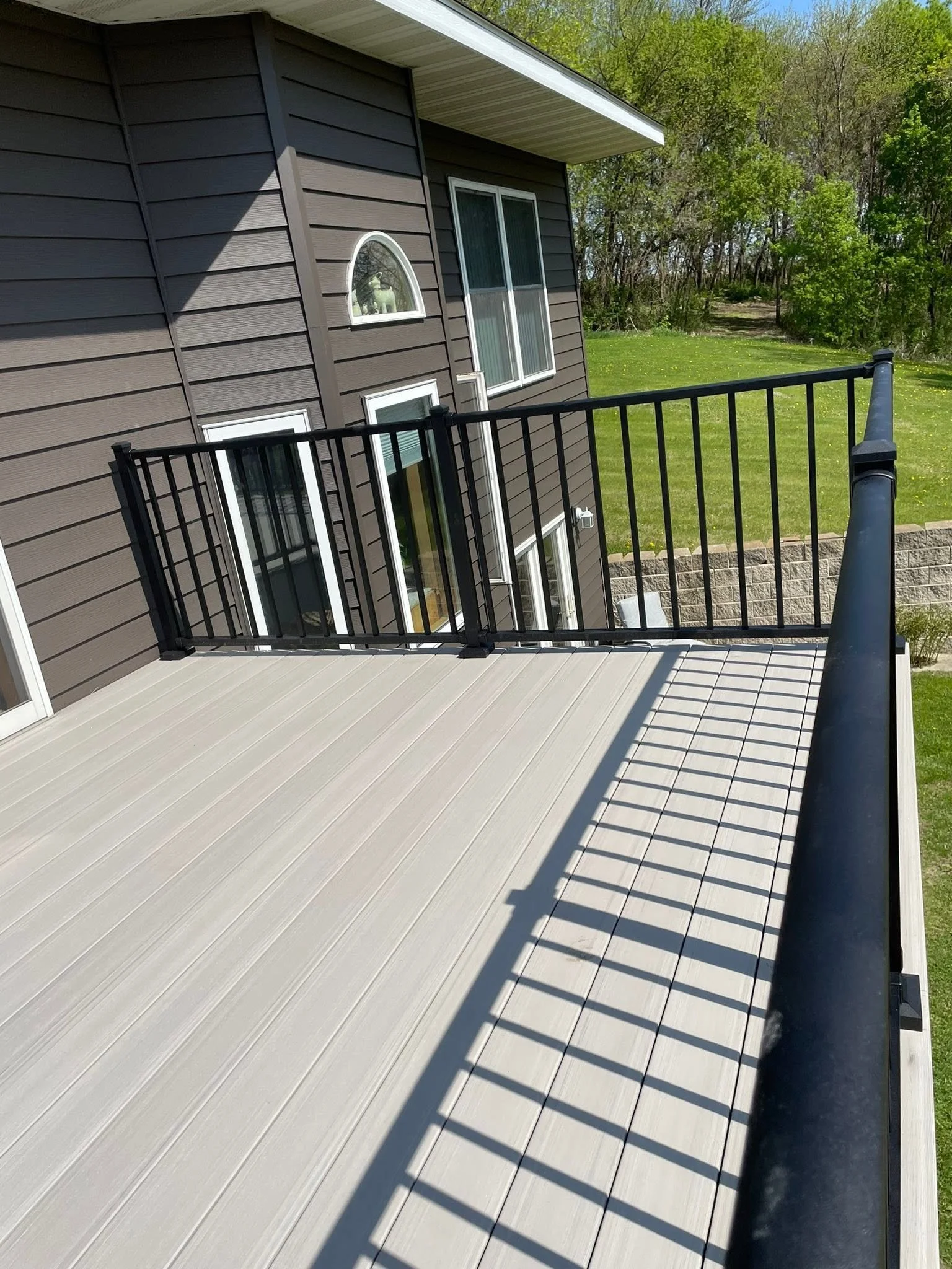 deck2.jpg