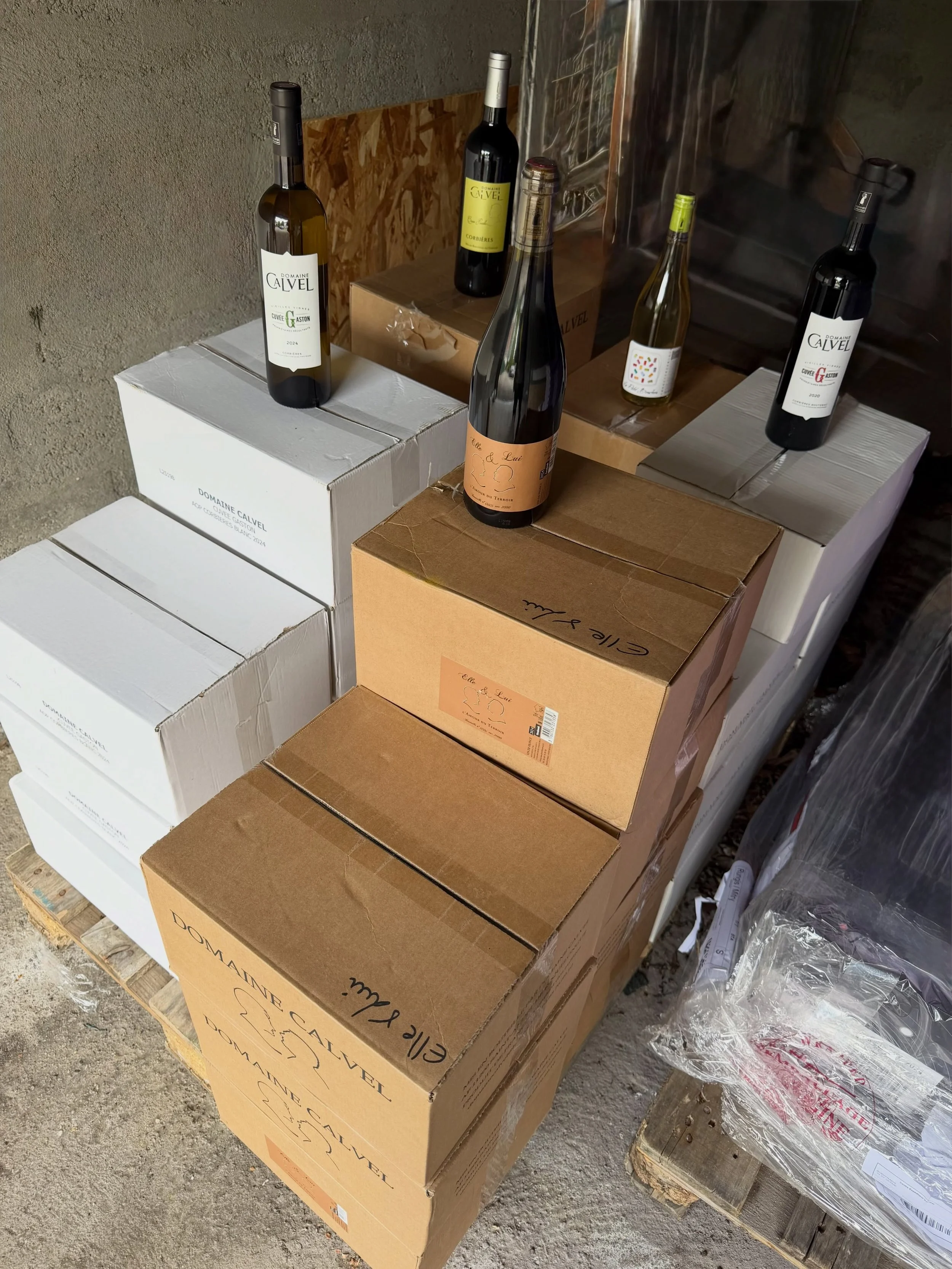 Je tiens tout d&rsquo;abord &agrave; remercier Ghislain pour la livraison d&rsquo;hier soir et sa confiance. 🍷

📦 Gros arrivage du Domaine Calvel ! 📦

Les Corbi&egrave;res blancs et rouges sont bien arriv&eacute;s, avec de superbes cuv&eacute;es q