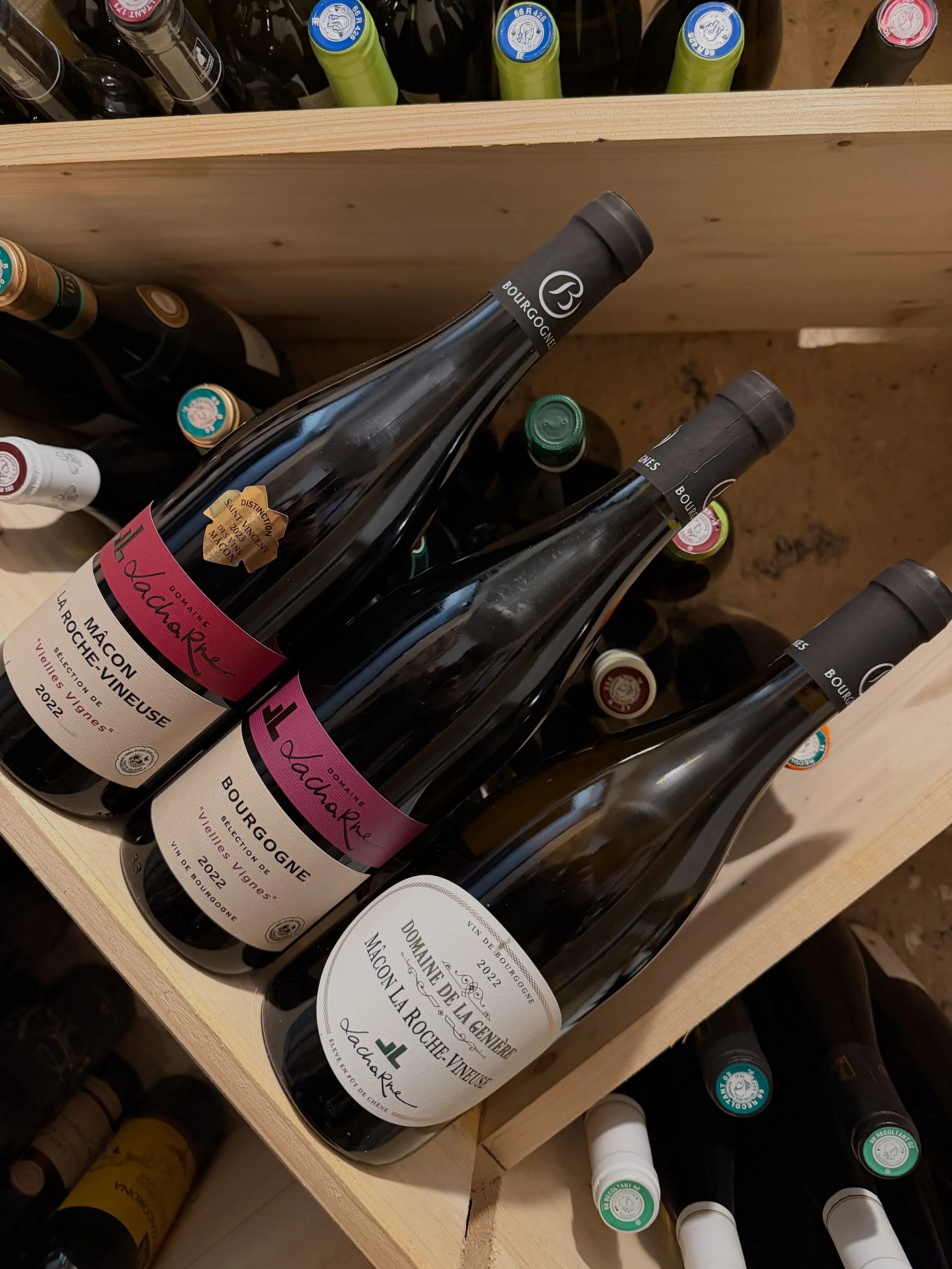 📍 NOUVEAUT&Eacute; (encore&hellip;) chez Miam Miam Thomas ! 🍷

C&rsquo;est avec beaucoup de plaisir que nous vous annon&ccedil;ons l&rsquo;arriv&eacute;e des vins du Domaine Lacharme, en Bourgogne, d&eacute;sormais disponibles sur notre boutique !
