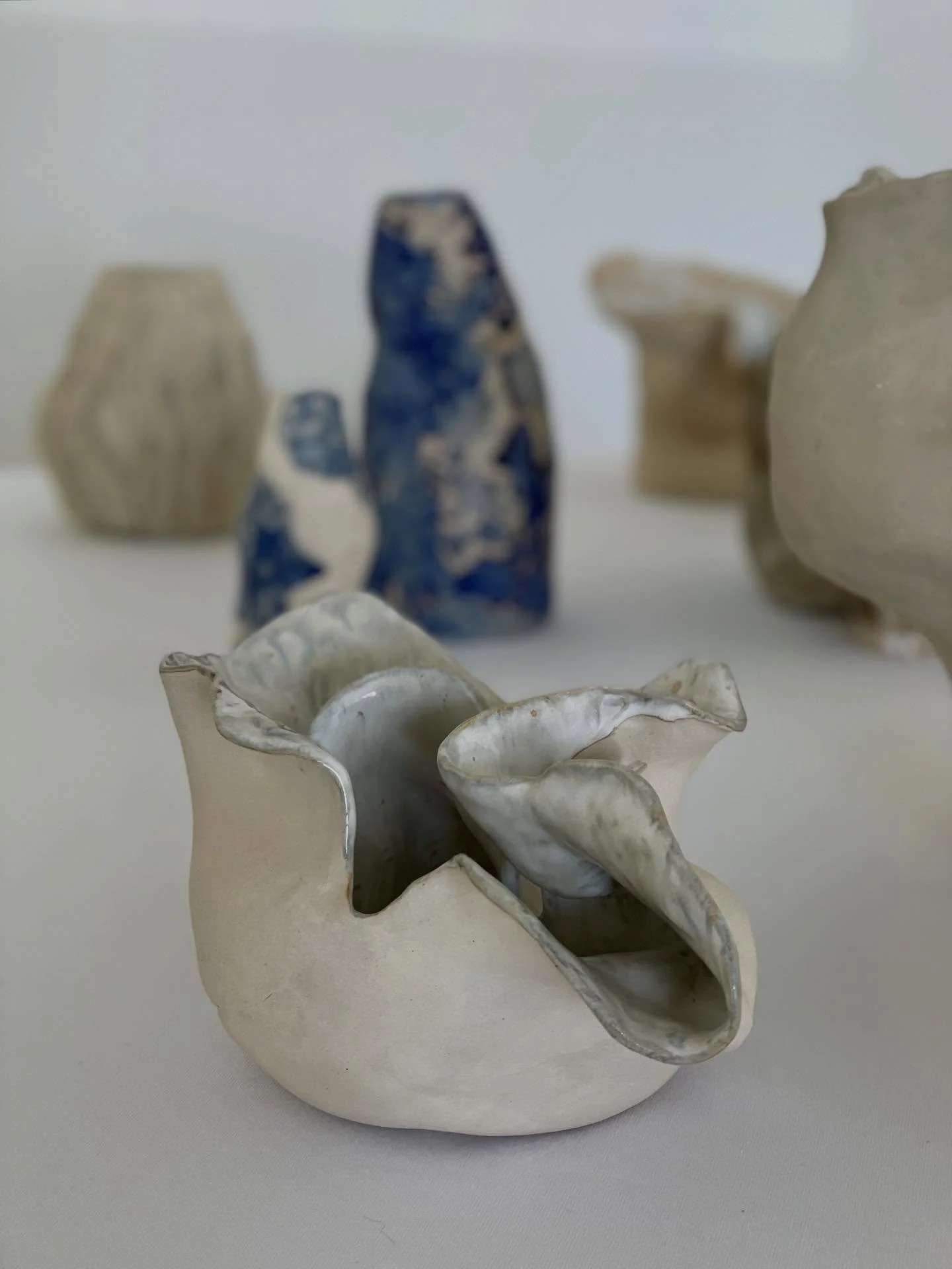 Introspection (2026)

Showing at Drift Tide Form @phoenix_artspace Brighton until Sunday, 29 March.

Referencing the act of listening through a shell, this piece turns away from external noise and toward an internal resonance. What emerges is sacred 