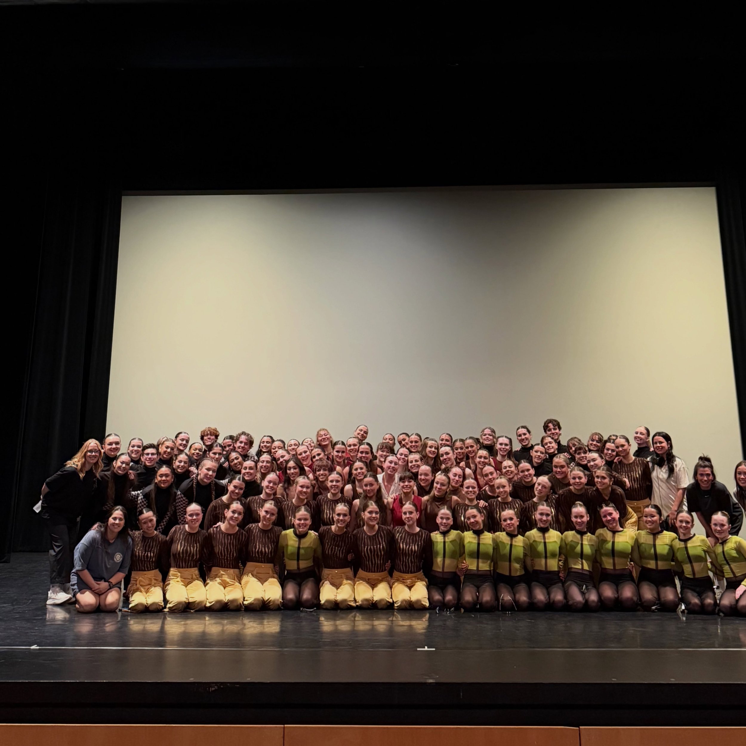 Year end show Season 9

Proud is an understatement. We produce this entire show in one day. Three companies, all of the lights, sound, costumes and more. Thank you to @harbourdanceitp and @sourcedancecompany for being incredible and inspiring guests 