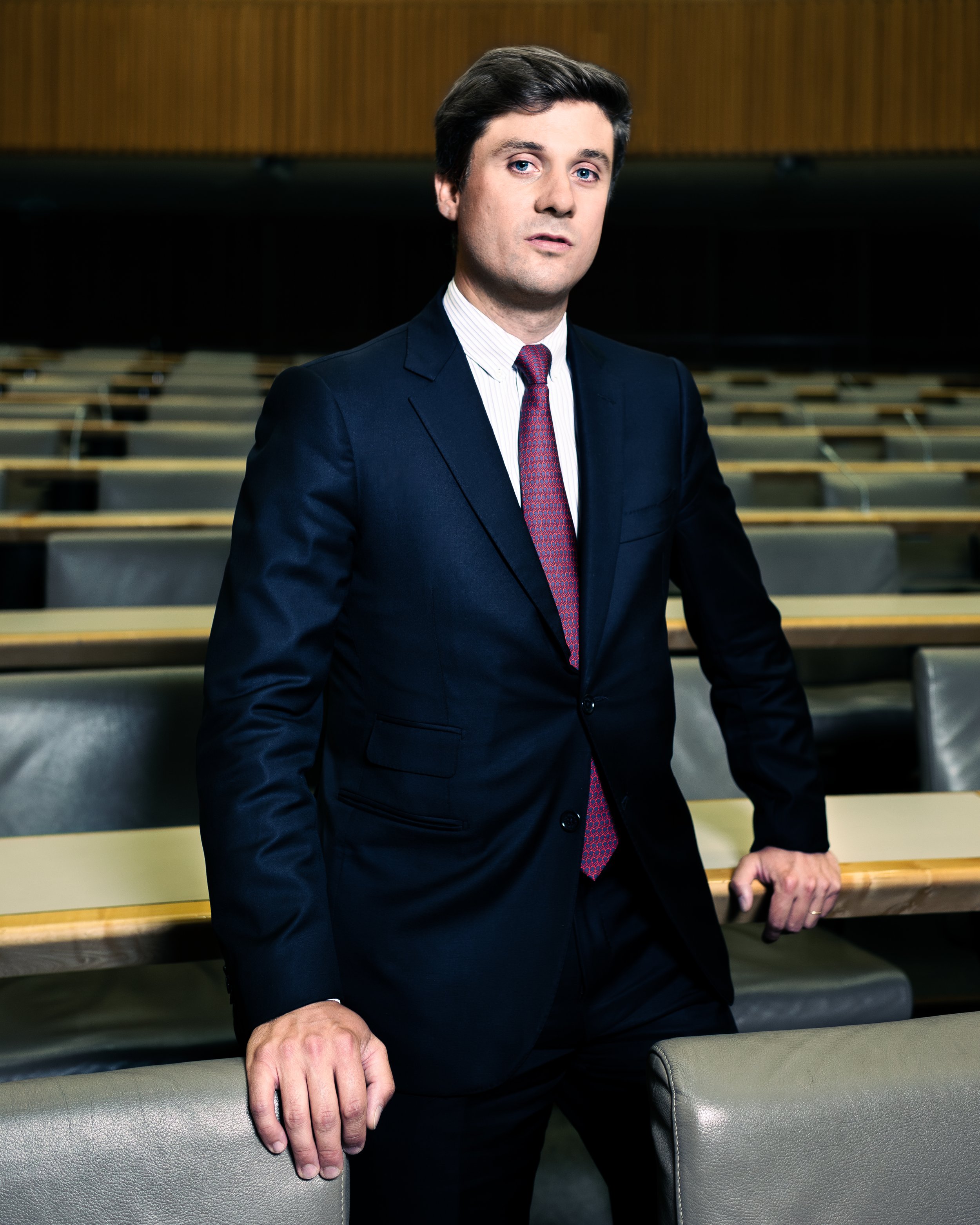 Portrait de Florian Colas - Directeur général des douanes à Bercy ministère de l'éconimie. Gauthier Bedrignans