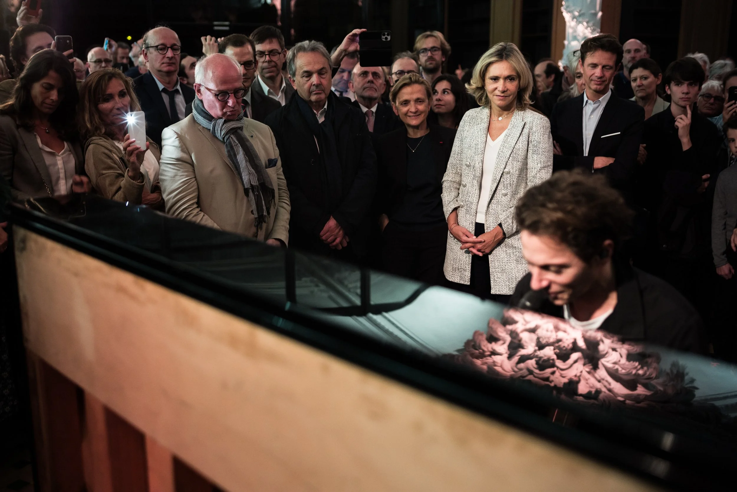 Photographe événementiel et institutionnel à Paris. Reportages ministériels, conférences, salons et entreprises. Images pro pour presse et communication.