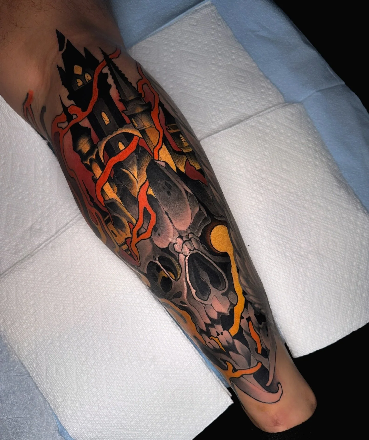 Randy is currently booking June until December of this year! Get in while you fit in 🔥

Artist- @rb.tattoo 

#southflorida #floridatattooartist #neotraditionaltattoos #lakeworthbeach #florida