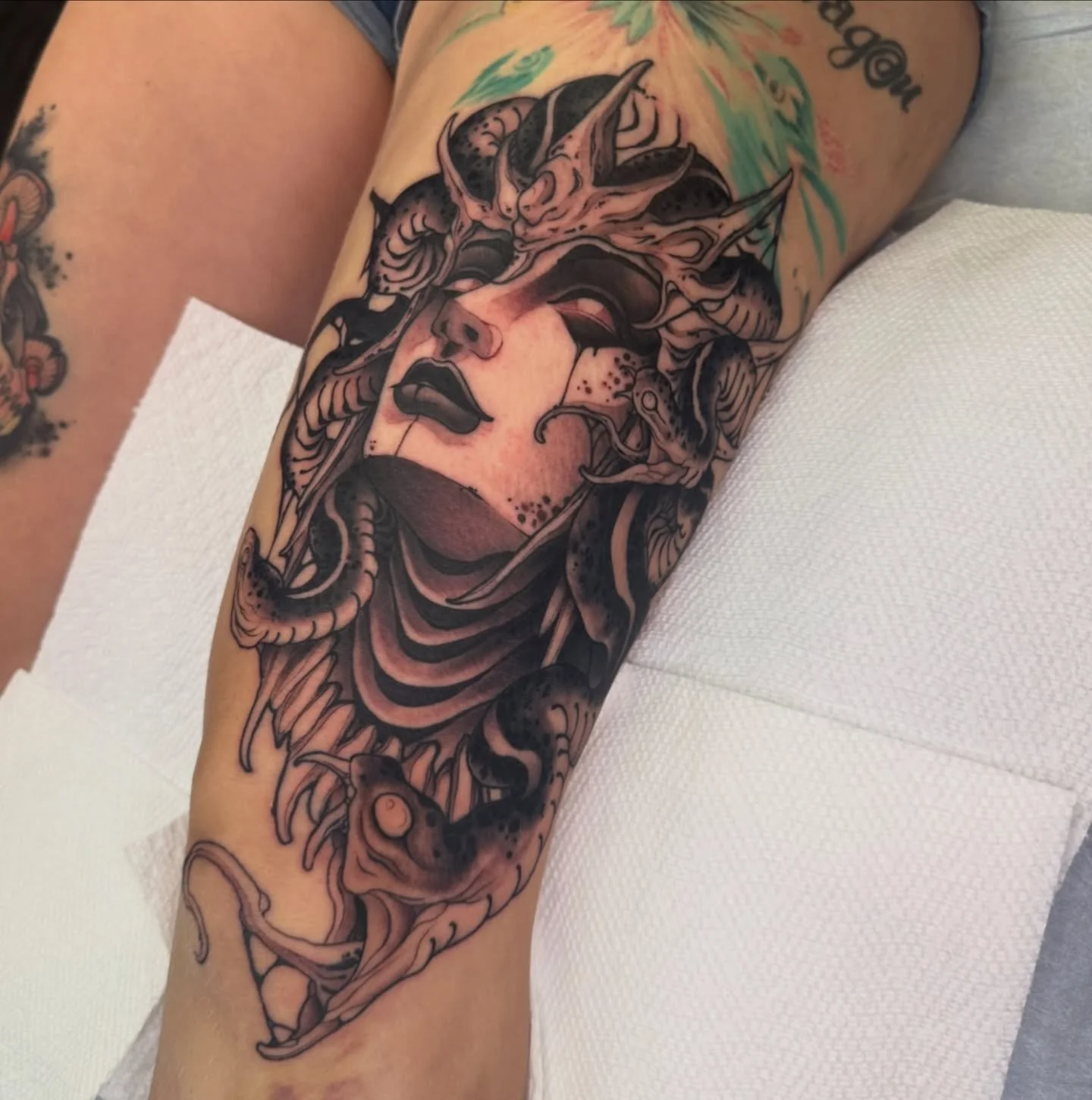 &ldquo;Knee tattoos hit different&mdash;but the results speak for themselves.&rdquo;

Artist- @benoztattoos 

#southflorida #florida #kneetattoo #floridatattooartist #tattoo