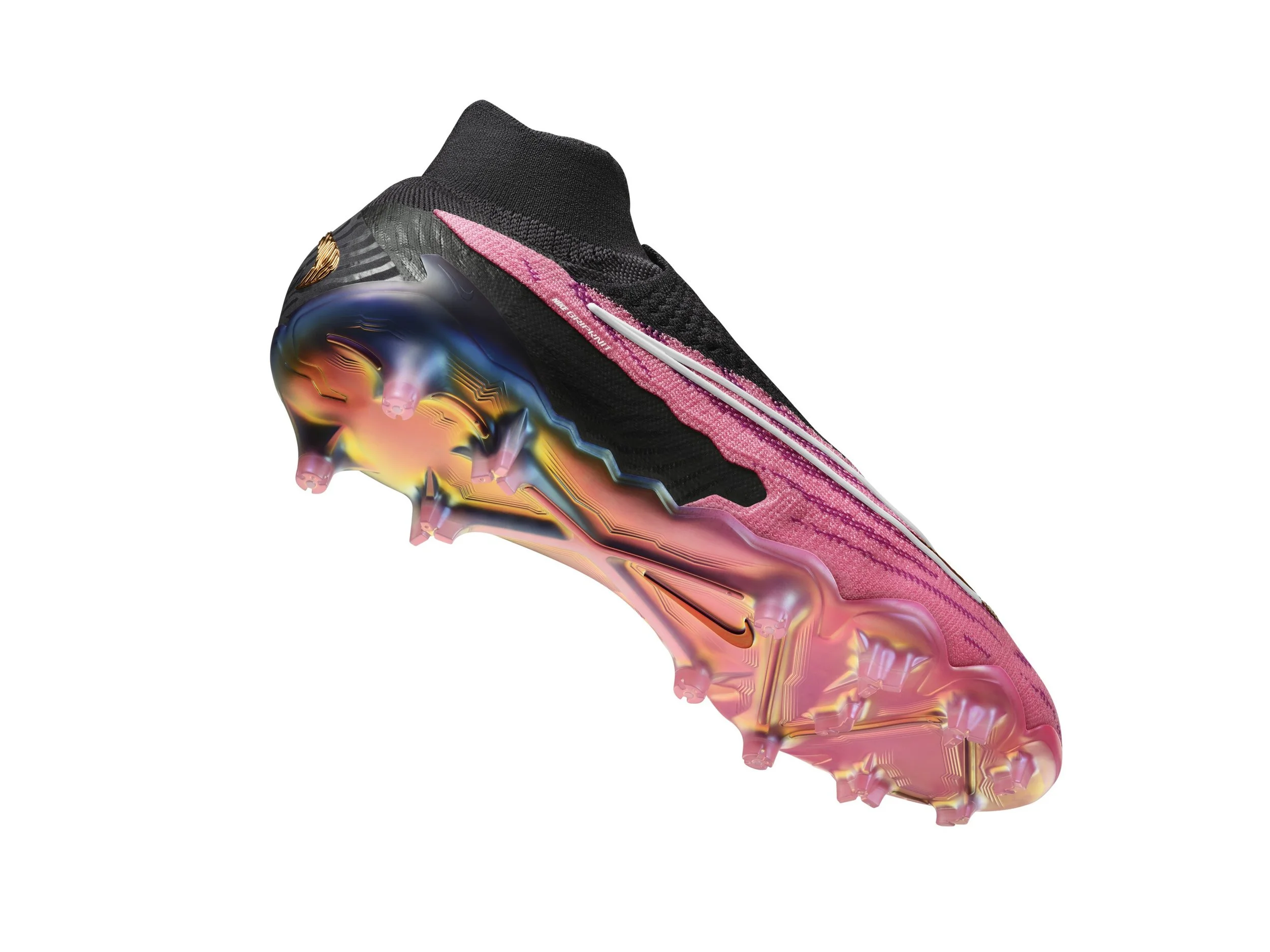 black and pink nike soccer cleat