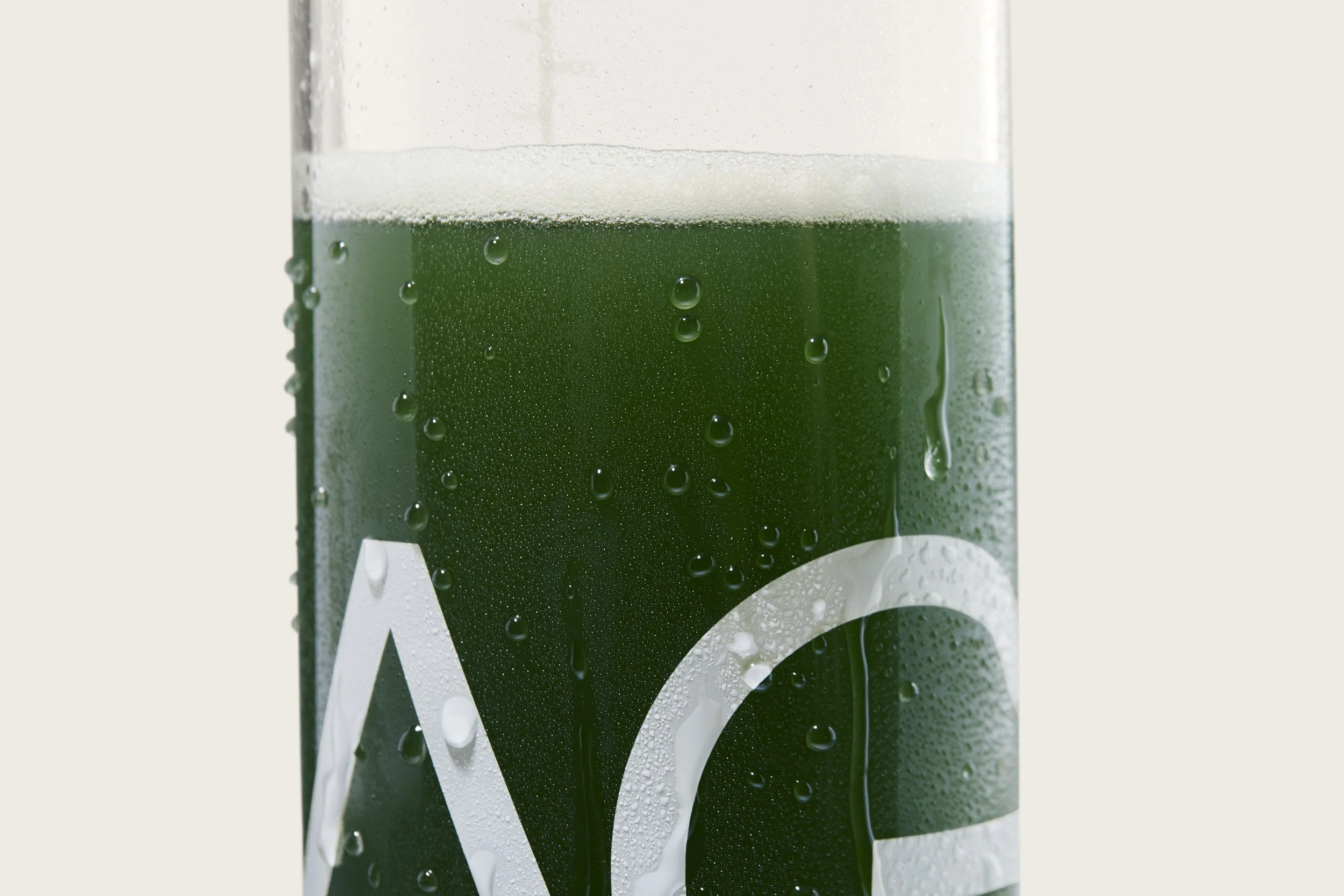 AG1_365ProductSwanson_Sept23_Essence_2309.jpg