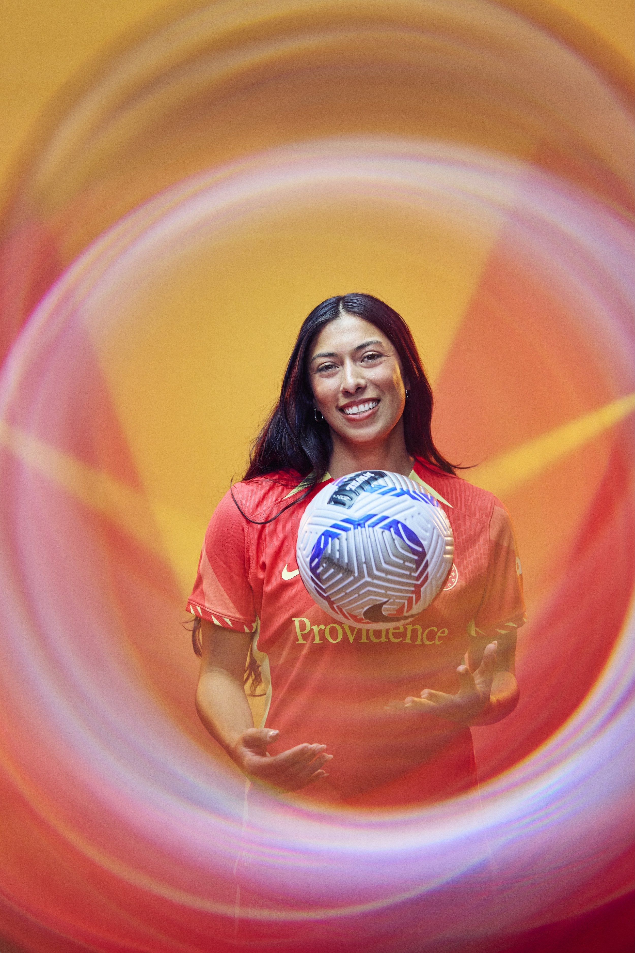 Reyna_Reyes_01.jpg