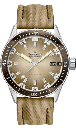 Blancpain Bathyscaphe Taucheruhr mit beigefarbenem NATO-Armband, beigefarbenem Zifferblatt, Datumsanzeige und drehbarer Lünette