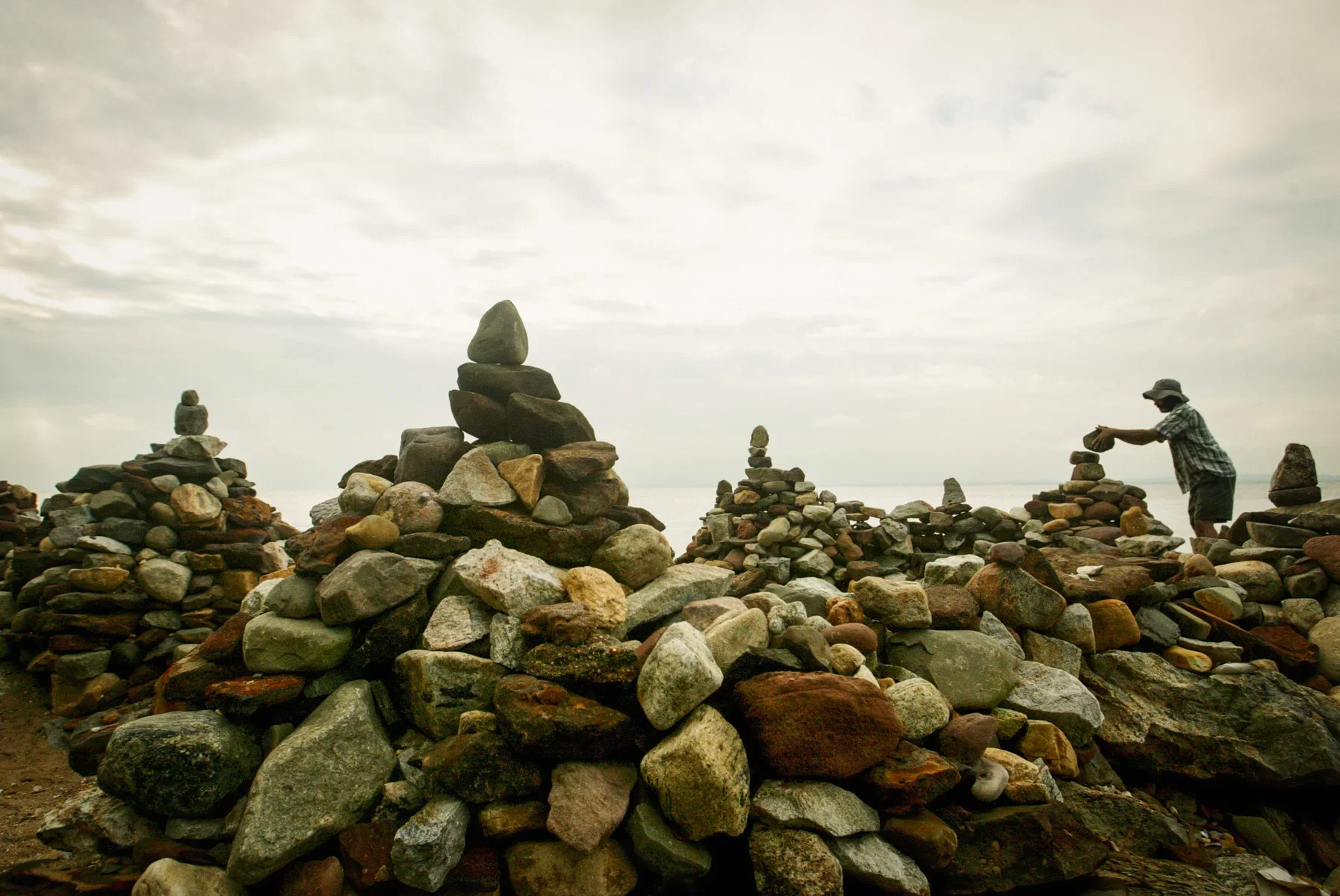 staten-rock-cairn-1.jpg.webp