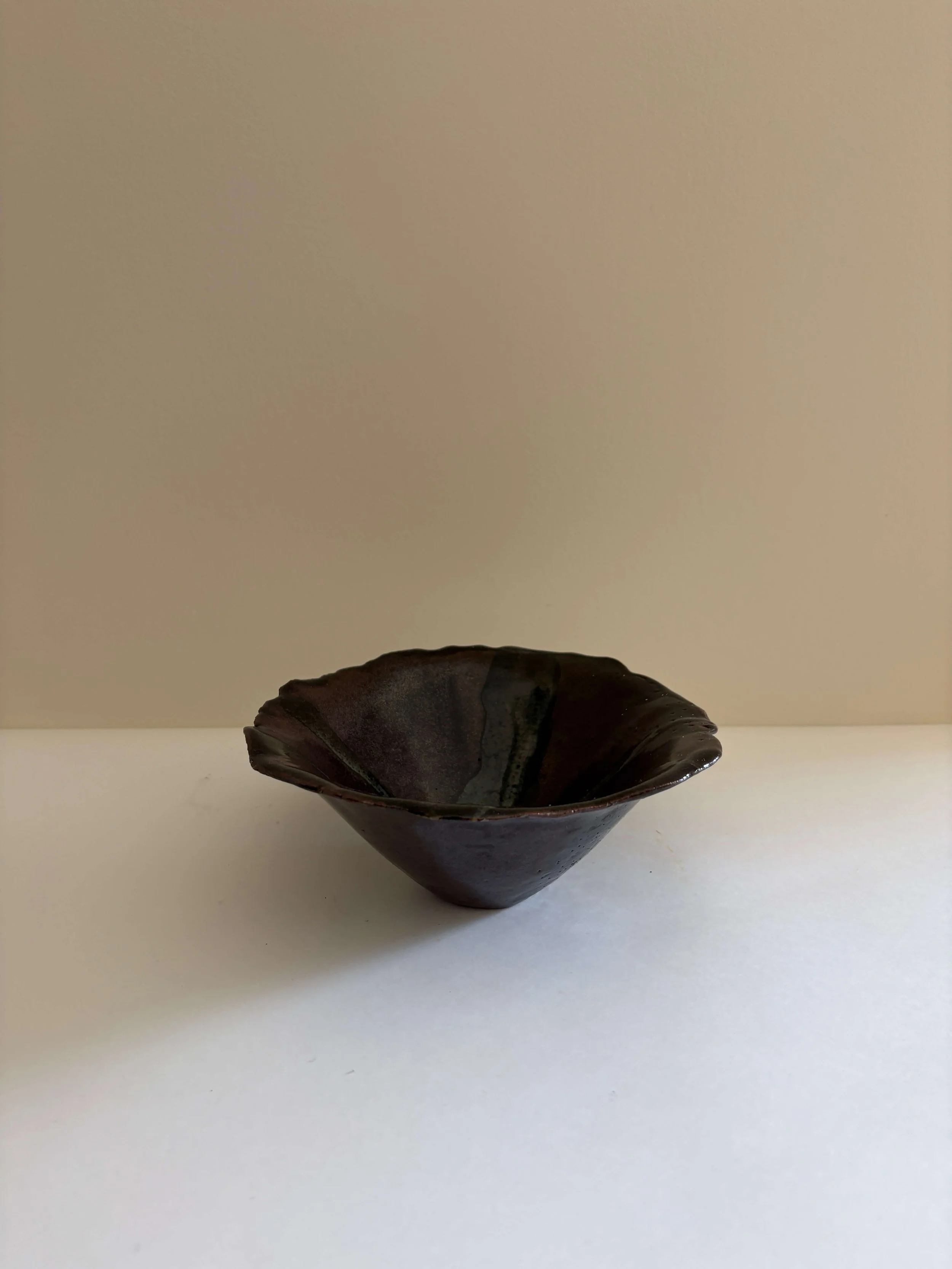  Untitled  
Ceramic | 7.5" x 3" x 7.5"
