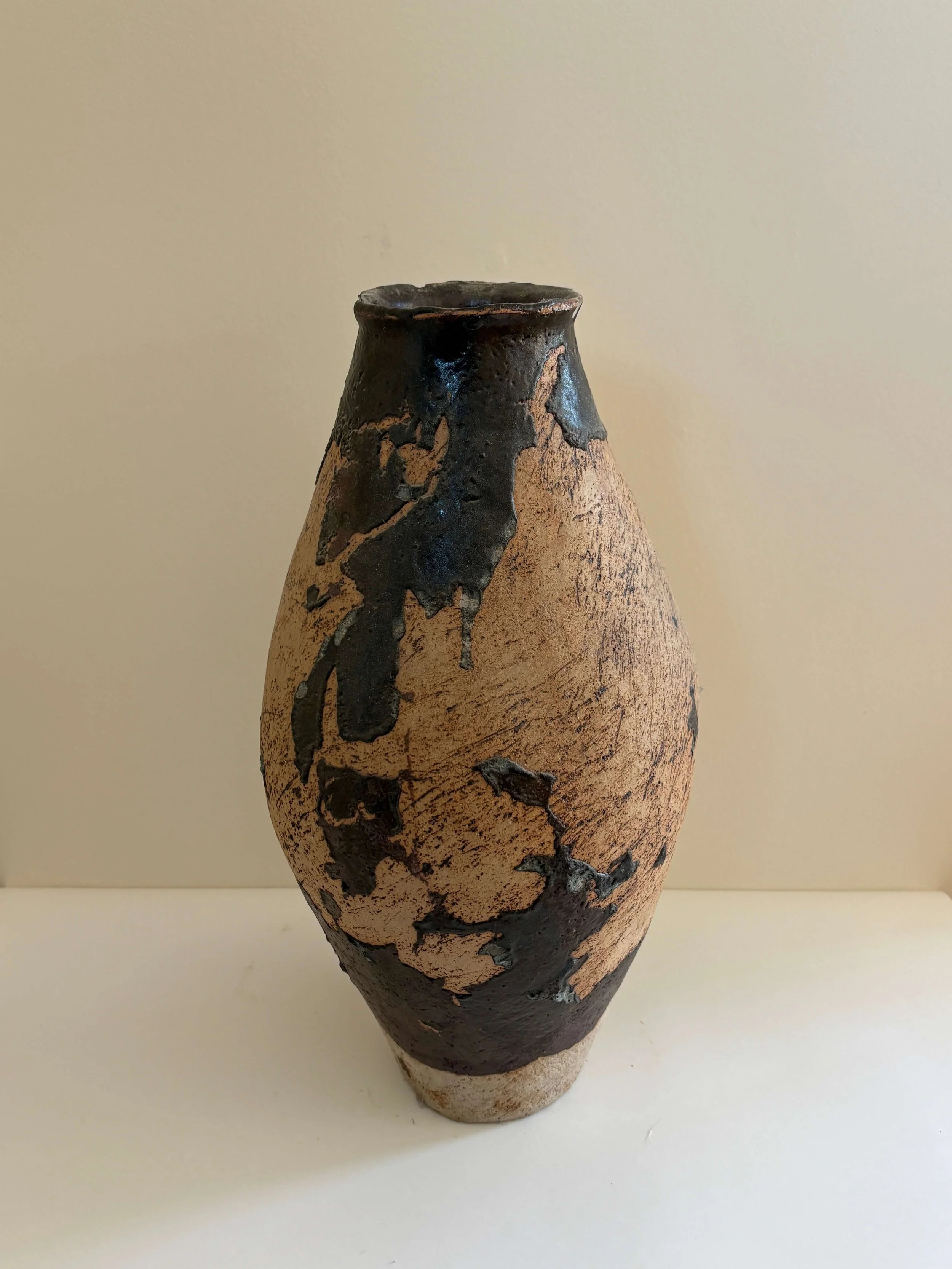  Untitled  
Ceramic | 8.5" x 15.5" x 8.5"