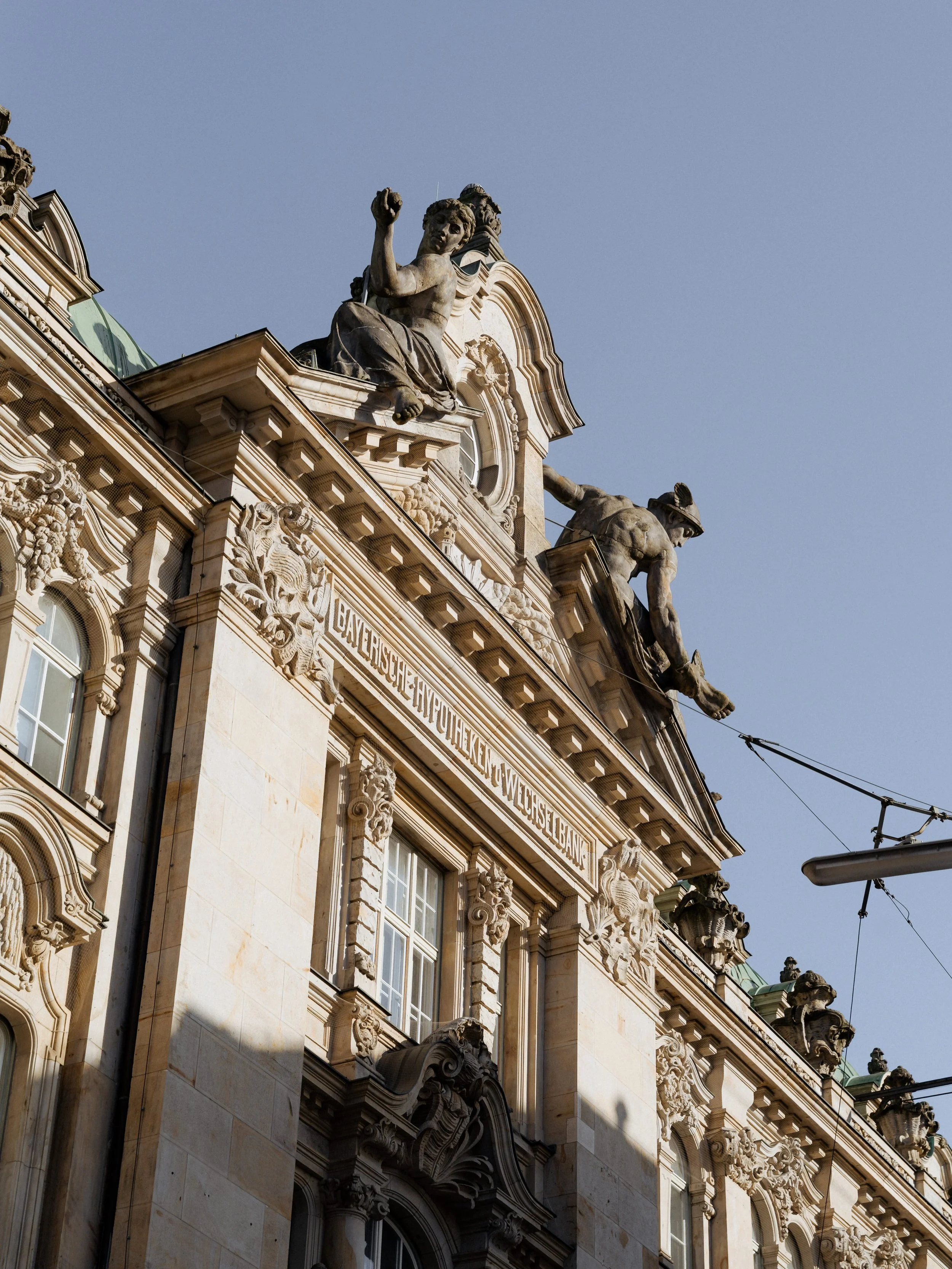 Grand architecture sets the stage, but real love fills the space - Celina &amp; Niklas

Wedding Planner: @selinakonradevents
Location: @rosewoodmunich
Fotografie: @mona_und_reiner
Video: @ajlaxbelmin
Modelcouple: @celi.chelly &amp; @schilling.nik
Sty