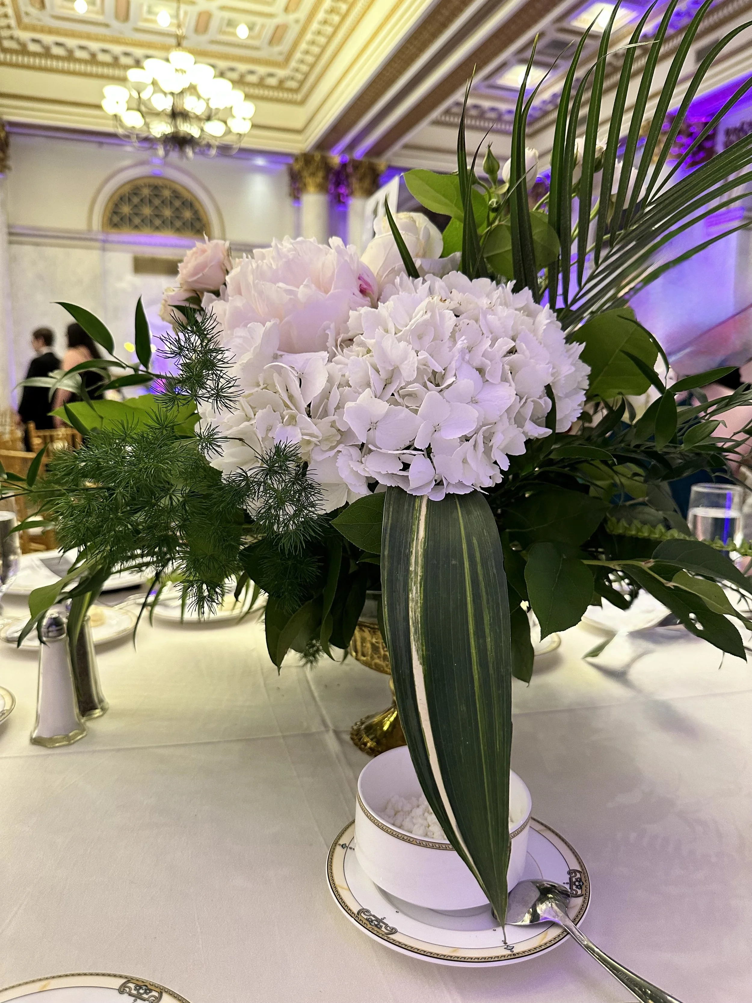 White wedding center piece