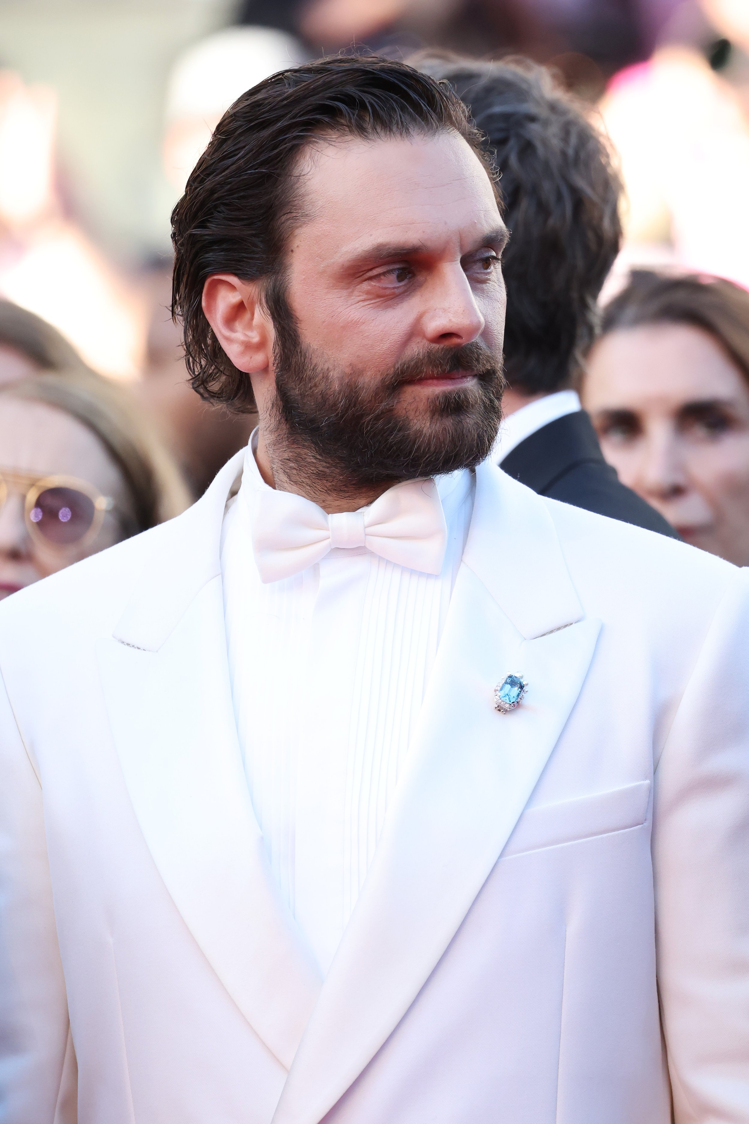 Pio Marmaï in the Mint Leaf Brooch