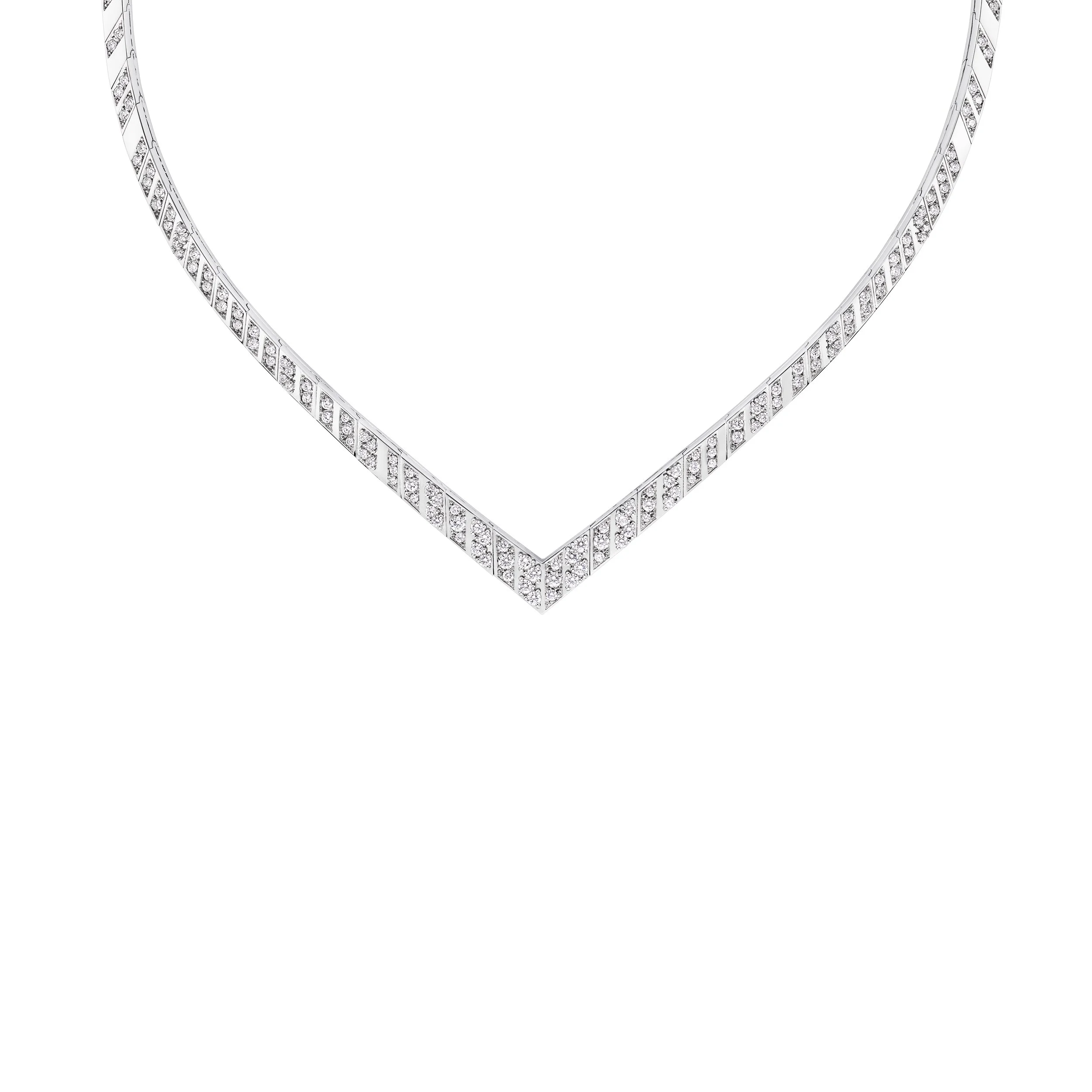 085762-JO-JSP-AIG-S-NECK-CLOSEUP-RVB.jpg
