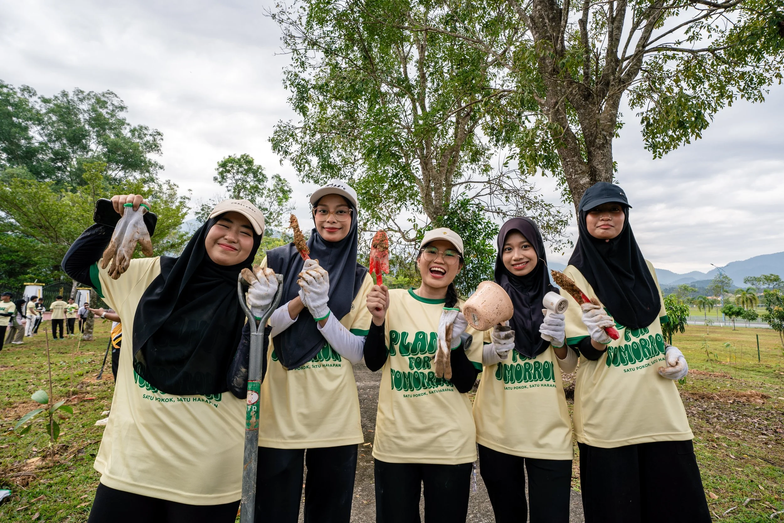 Garnier Malaysia Eco Campus Tree Planting Initiative with UPSI students