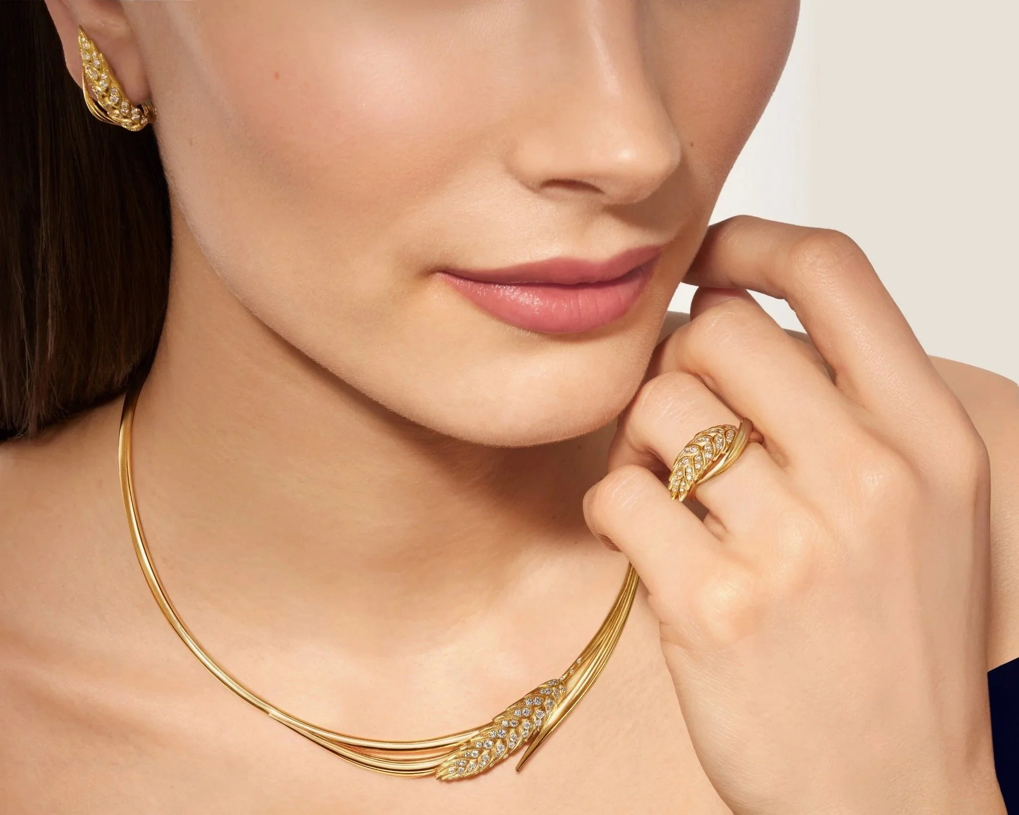 Chaumet’s L’Épi de Blé Returns As A Modern Yellow Gold Jewellery Parure