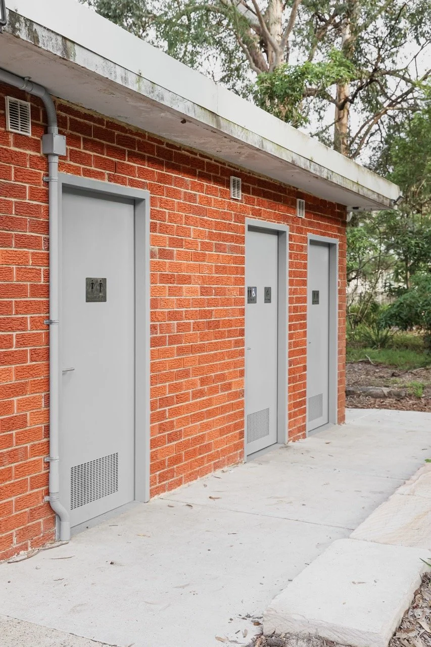 SARAKIYORK-16 Large.jpeg