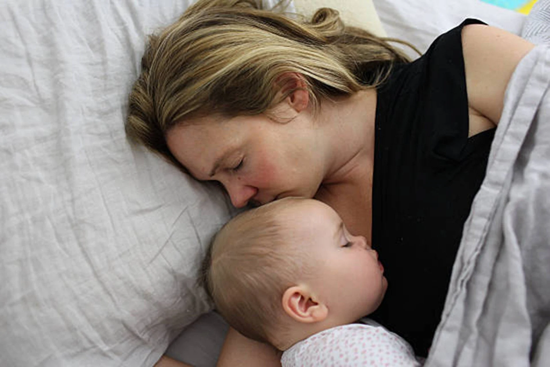 How Overnight Newborn Care Works: When You Are Breastfeeding