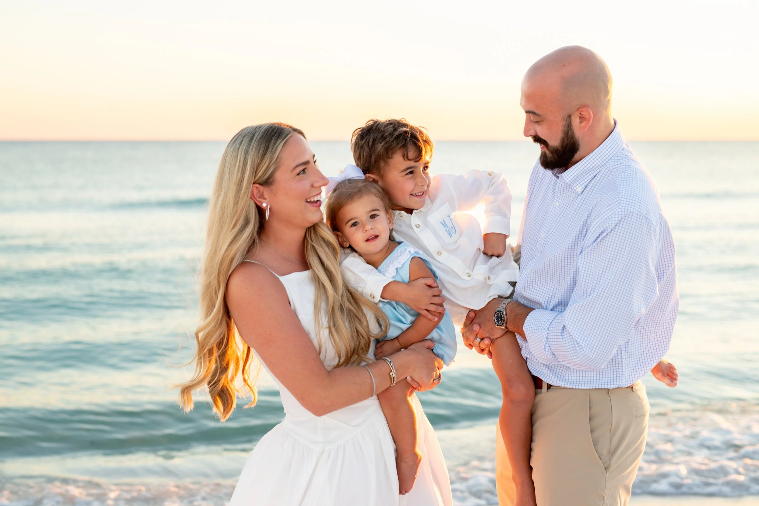 KeelyJenningsFamilyBeachSession-24.jpg