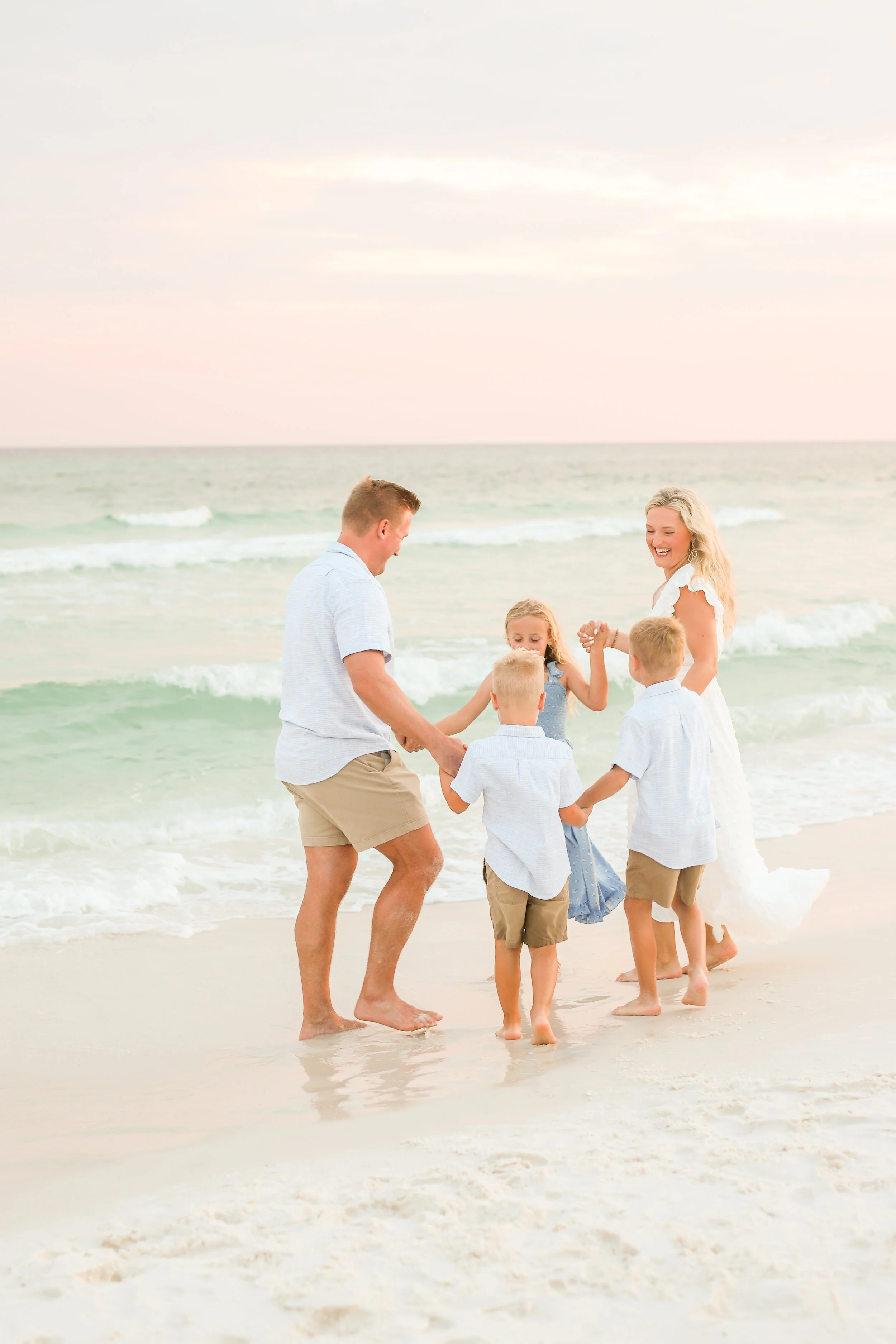 AmandaSheridanFamilyBeachSession-81.jpg
