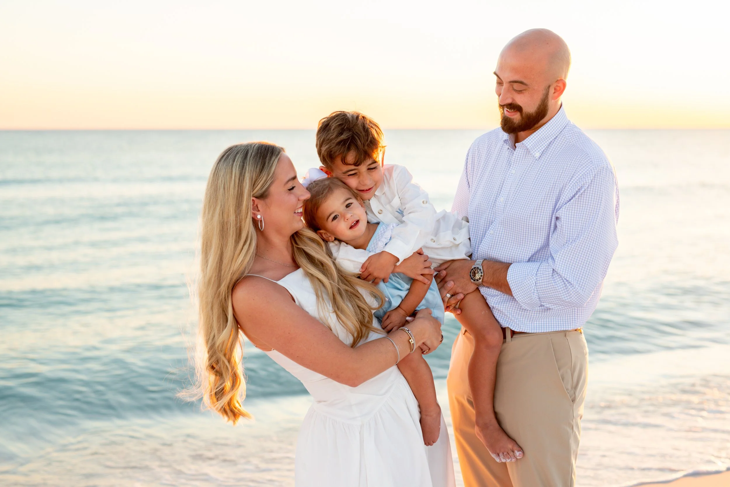 KeelyJenningsFamilyBeachSession-21.jpg