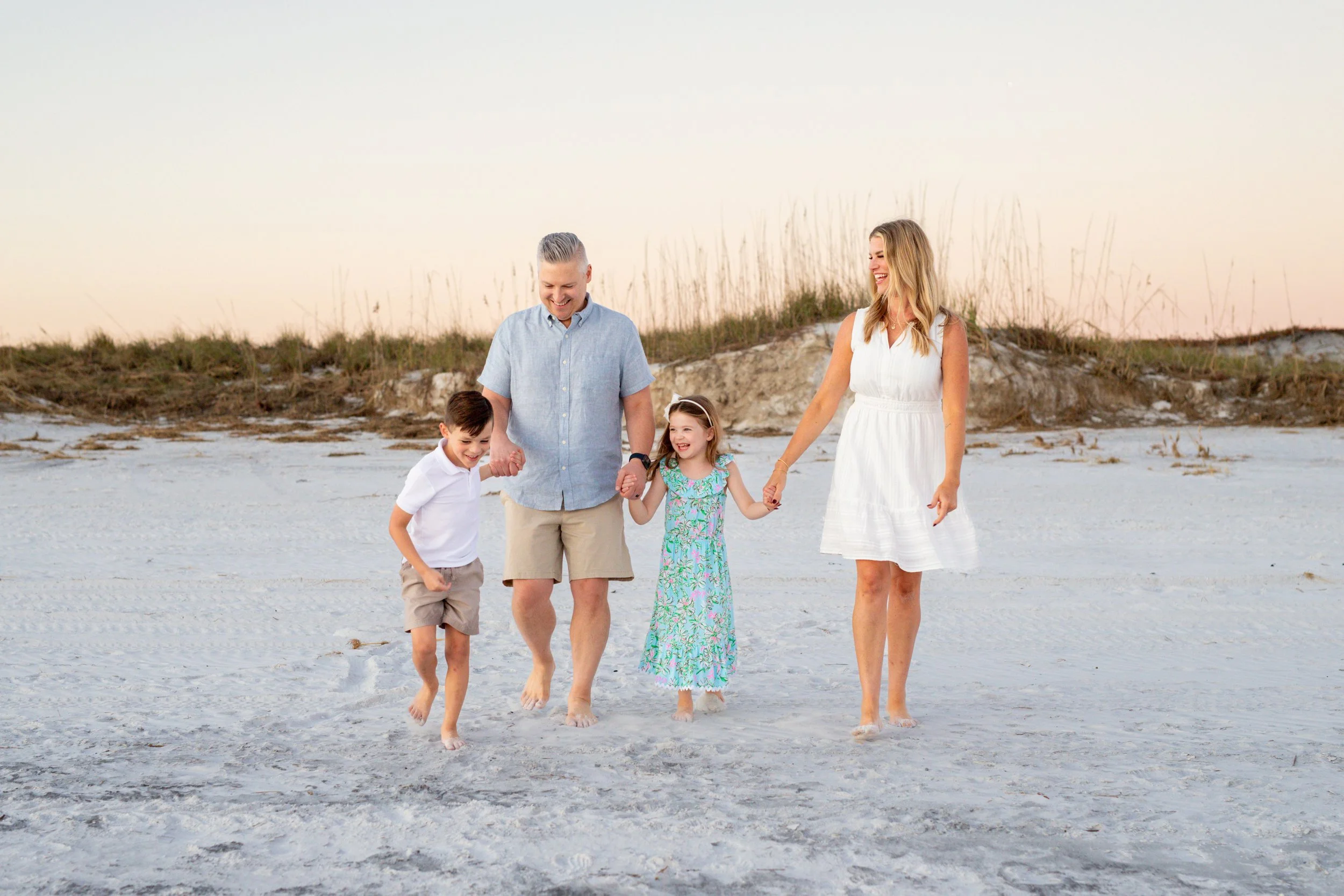 LindsayZimmermanFamilyBeachSession-78.jpg