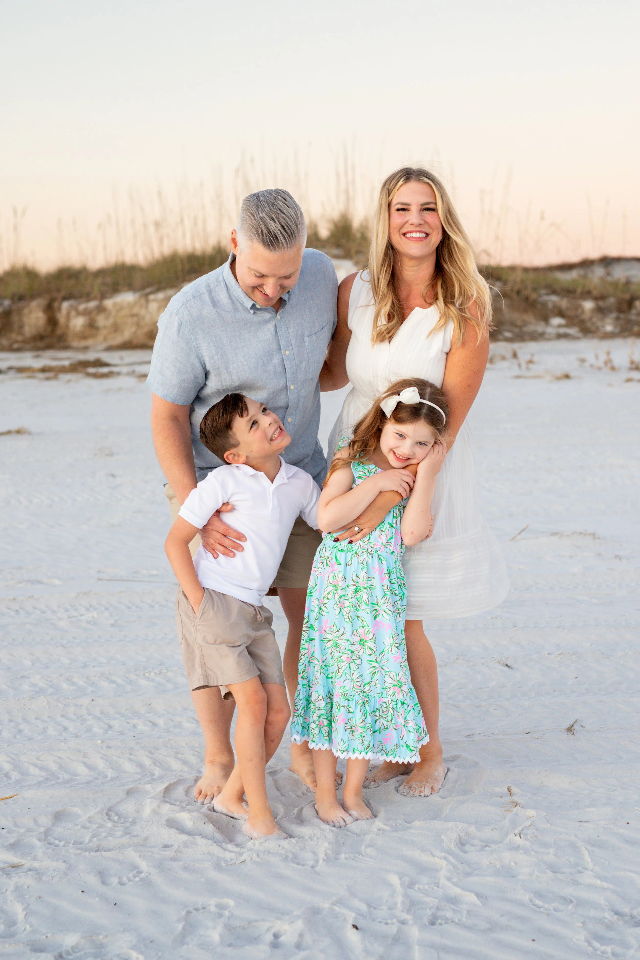 LindsayZimmermanFamilyBeachSession-76.jpg