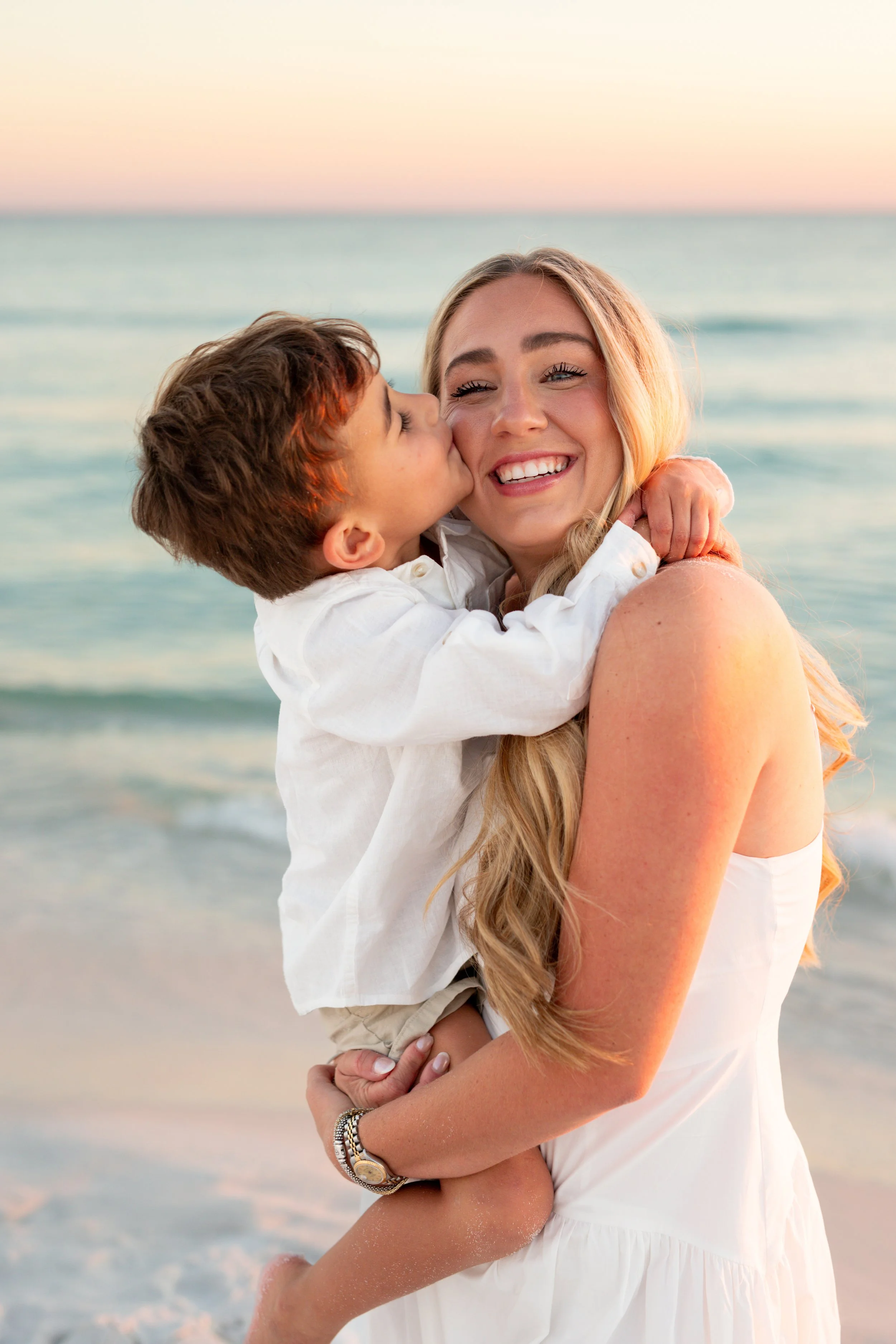 KeelyJenningsFamilyBeachSession-46.jpg