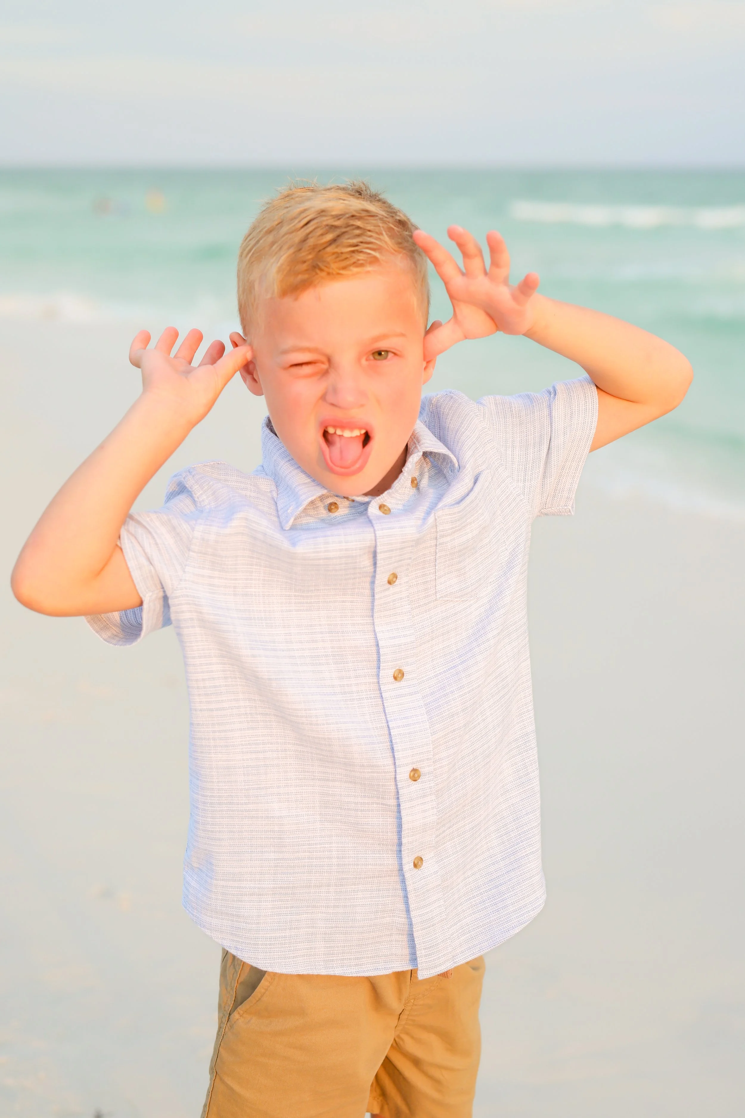 AmandaSheridanFamilyBeachSession-44.jpg