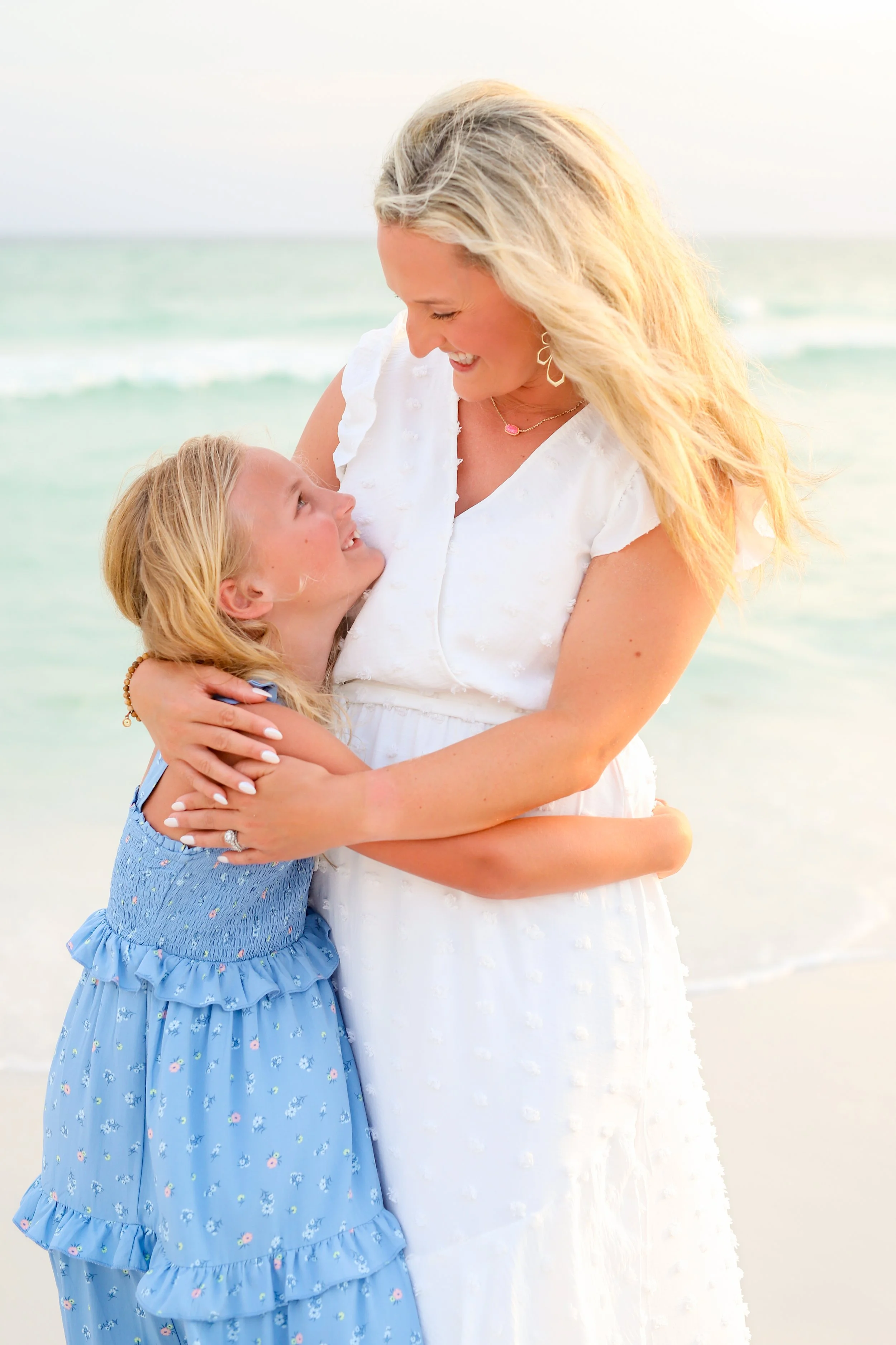 AmandaSheridanFamilyBeachSession-29.jpg