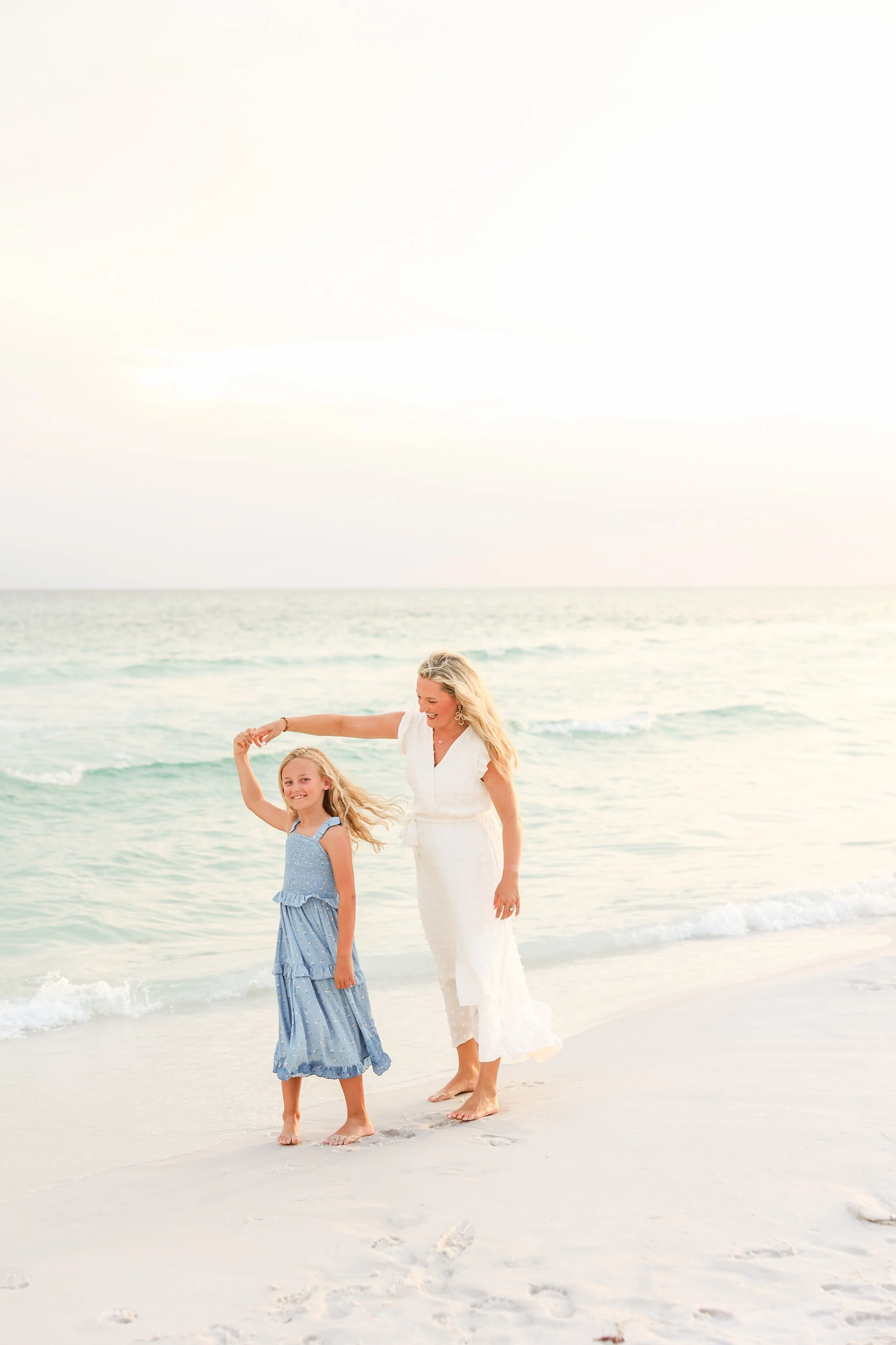 AmandaSheridanFamilyBeachSession-110.jpg