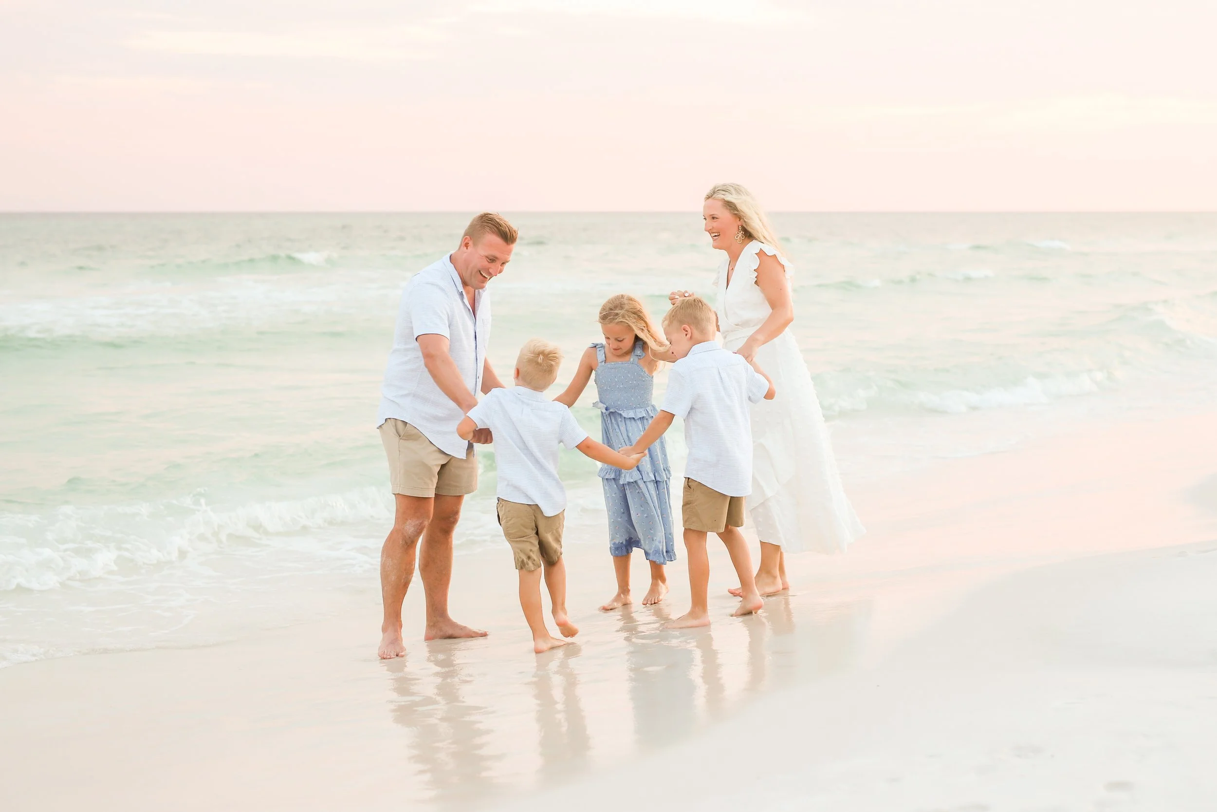 AmandaSheridanFamilyBeachSession-84.jpg