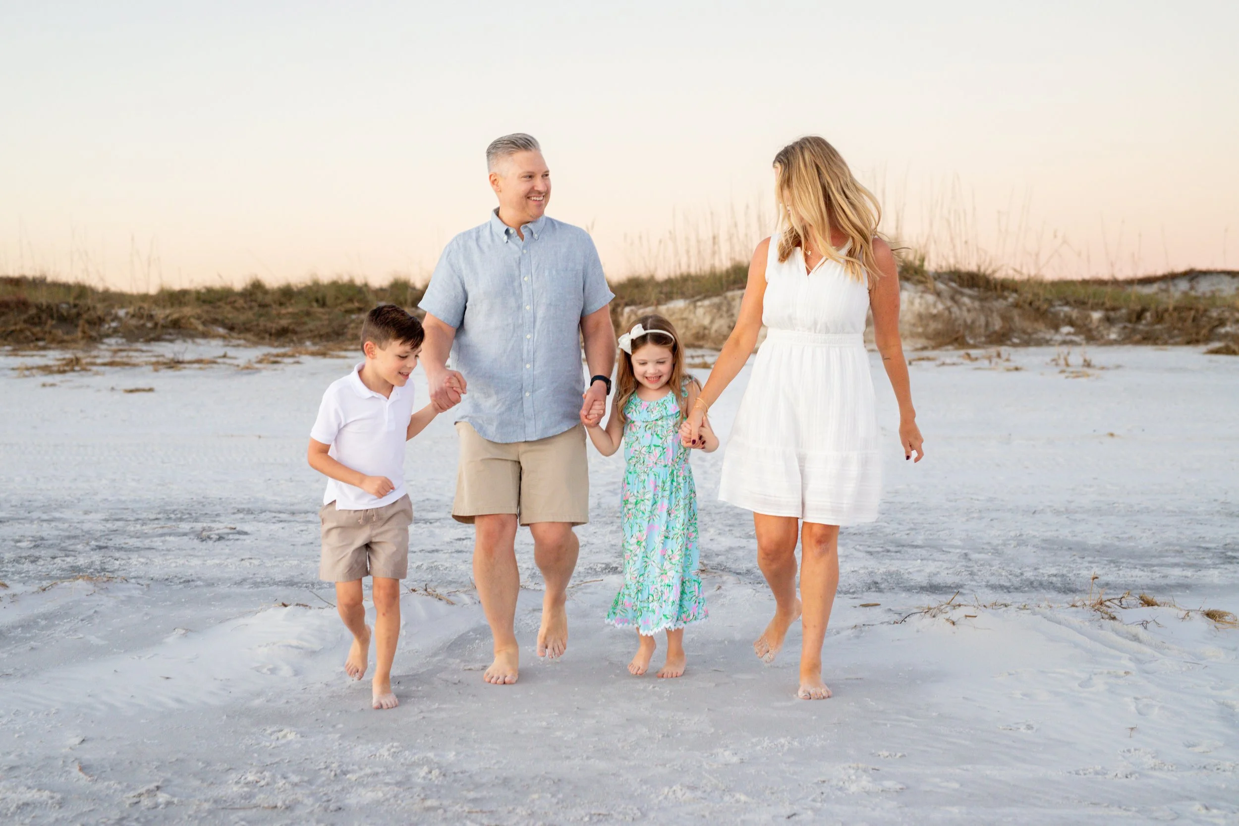 LindsayZimmermanFamilyBeachSession-80.jpg