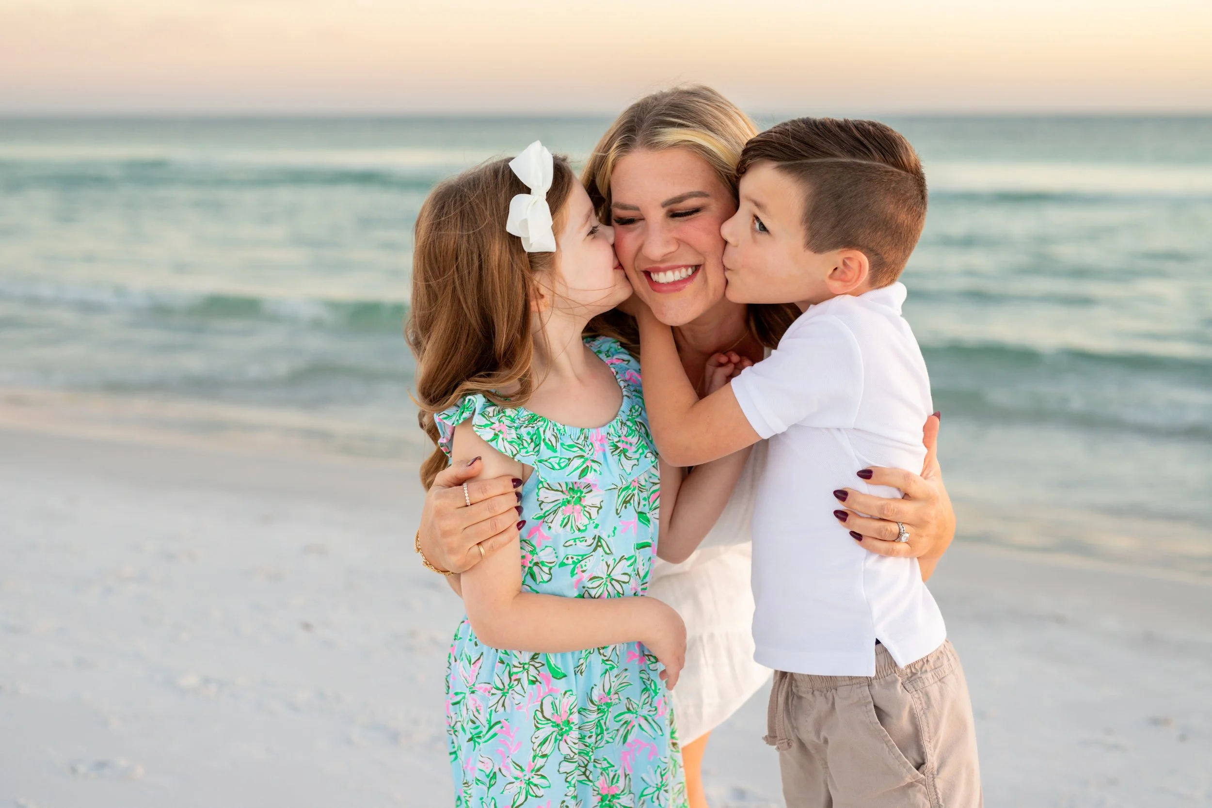 LindsayZimmermanFamilyBeachSession-63.jpg