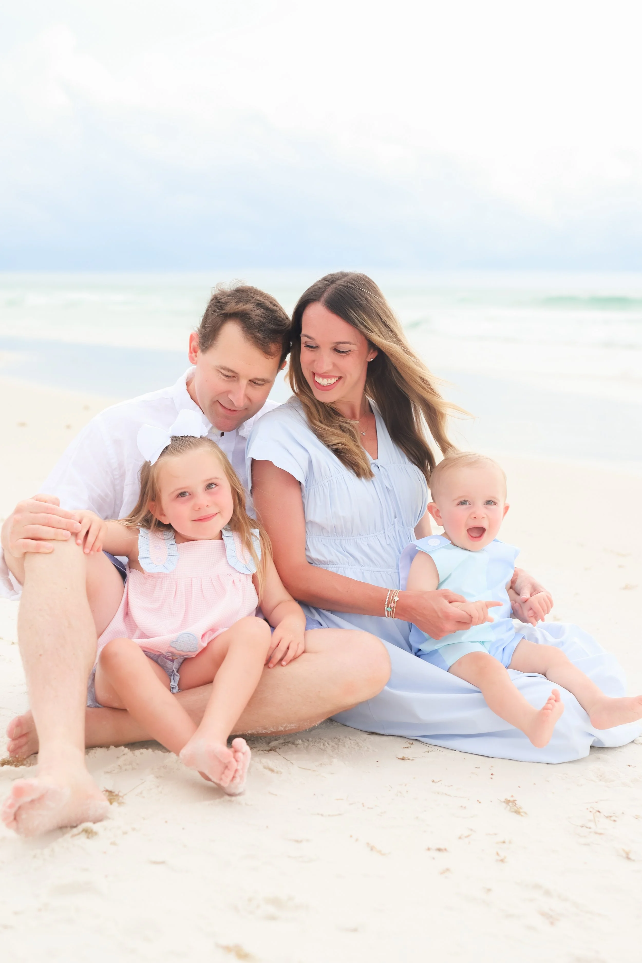 PauletteEnglishFamilyBeachSession-41.jpg