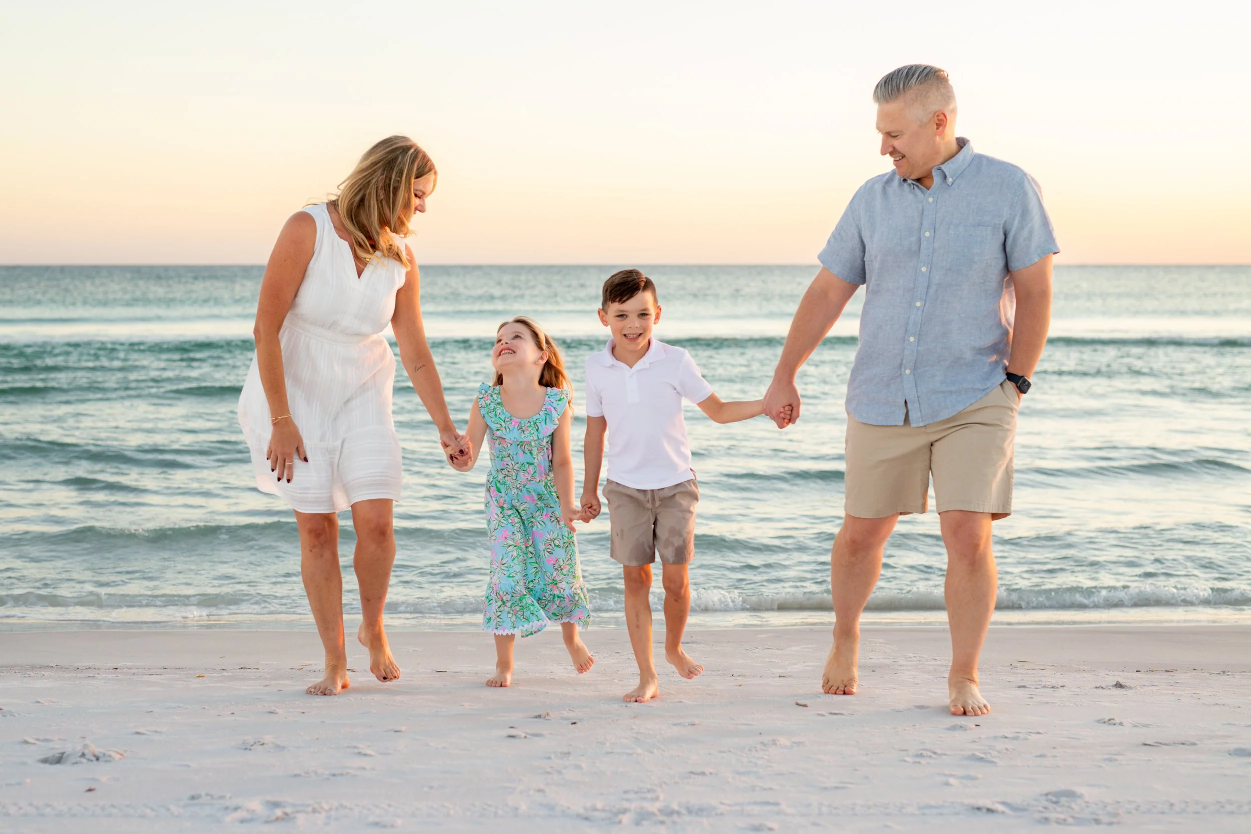 LindsayZimmermanFamilyBeachSession-54.jpg