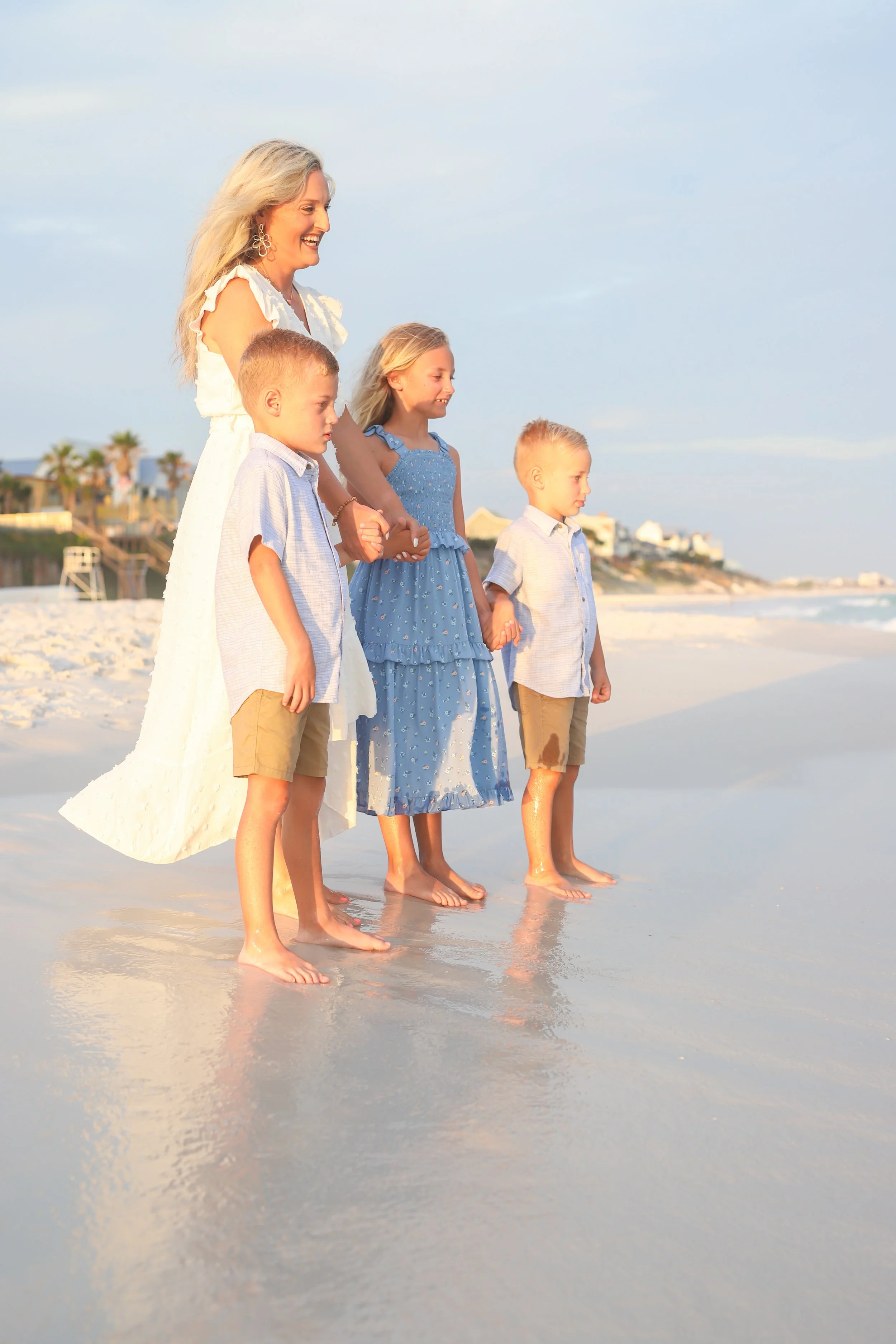 AmandaSheridanFamilyBeachSession-25-2.jpg
