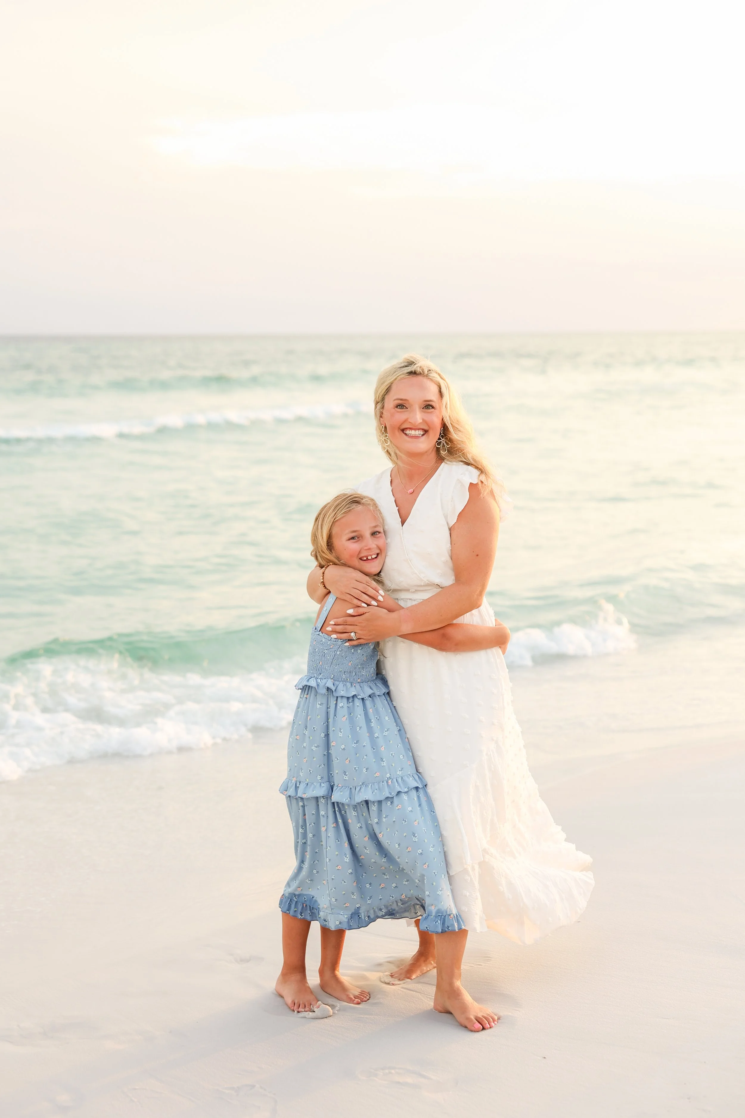 AmandaSheridanFamilyBeachSession-107.jpg