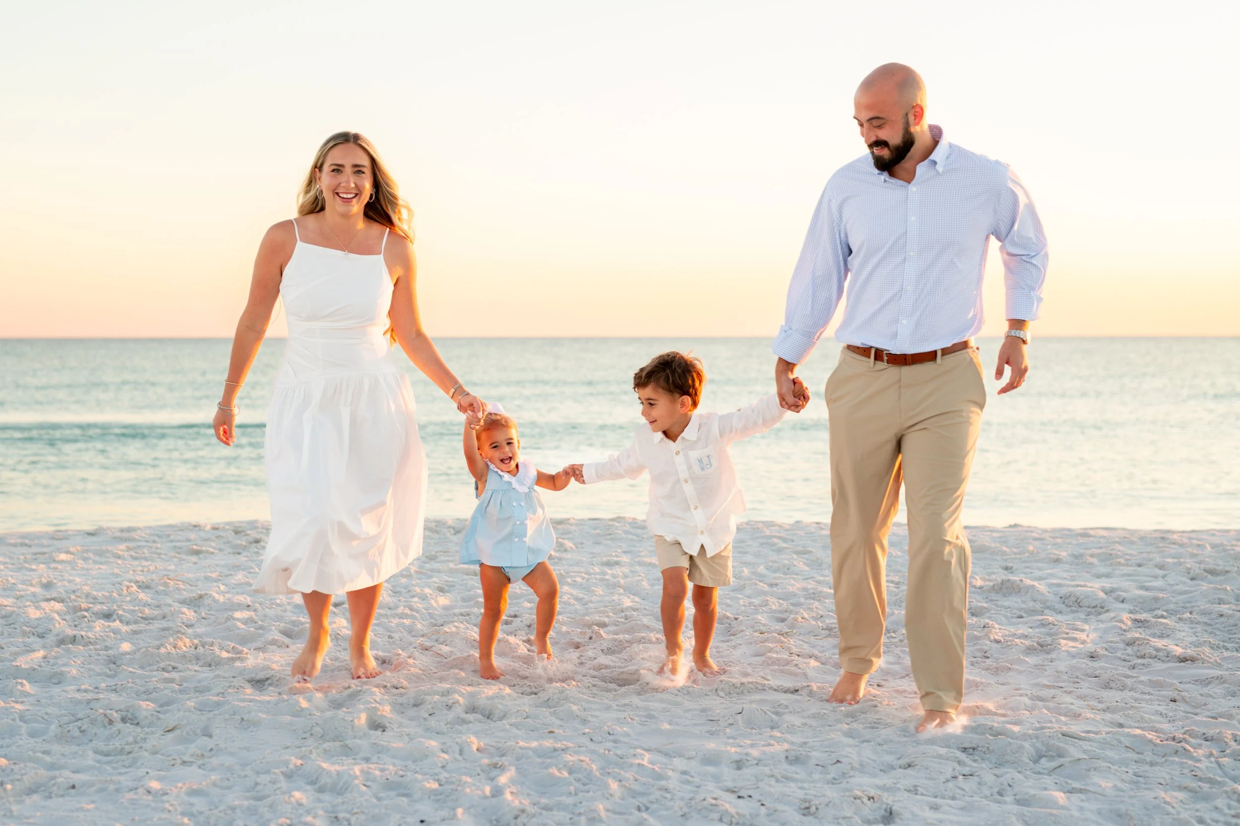 KeelyJenningsFamilyBeachSession-29.jpg